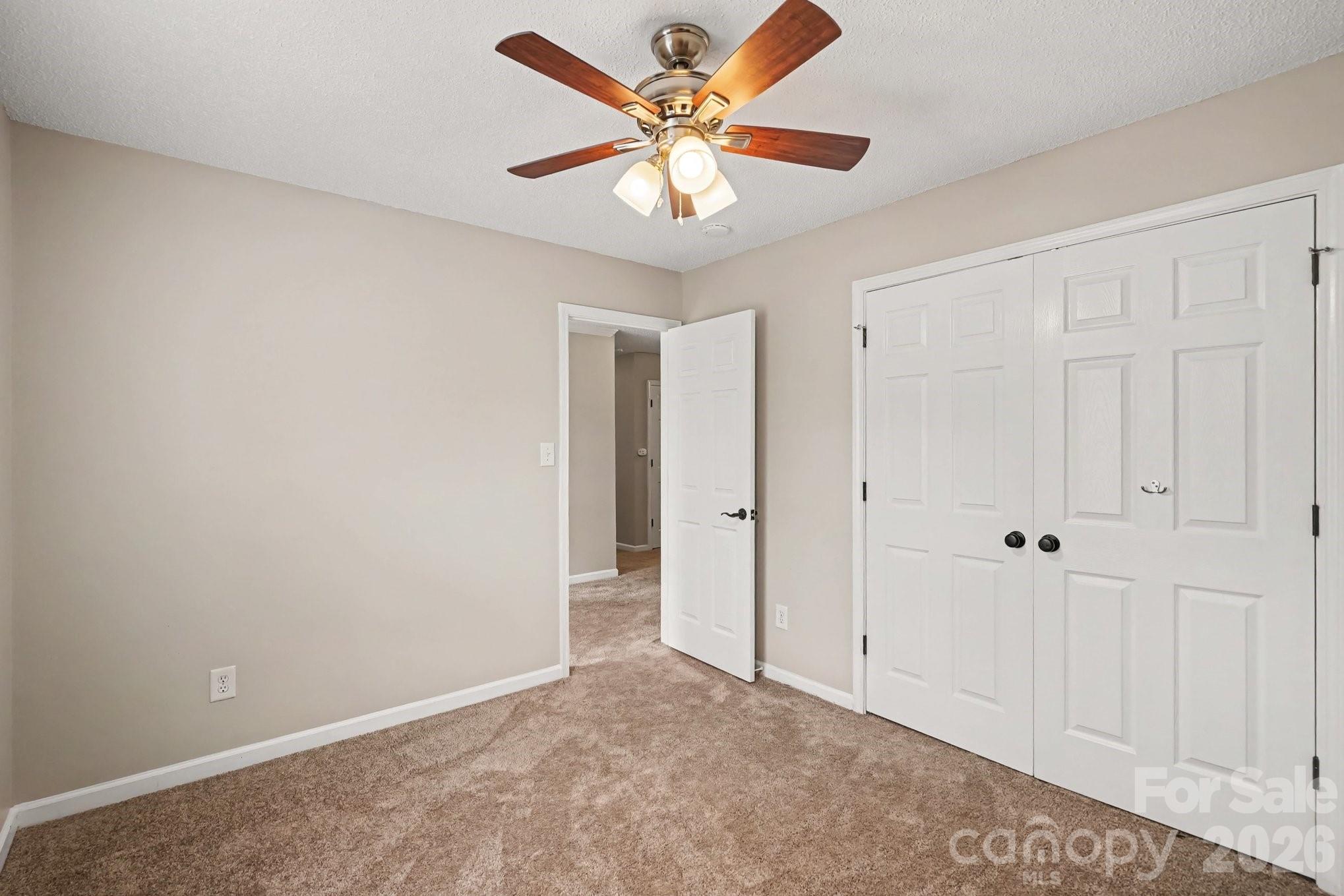 12616 Coral Sunrise Drive Property Photo 19