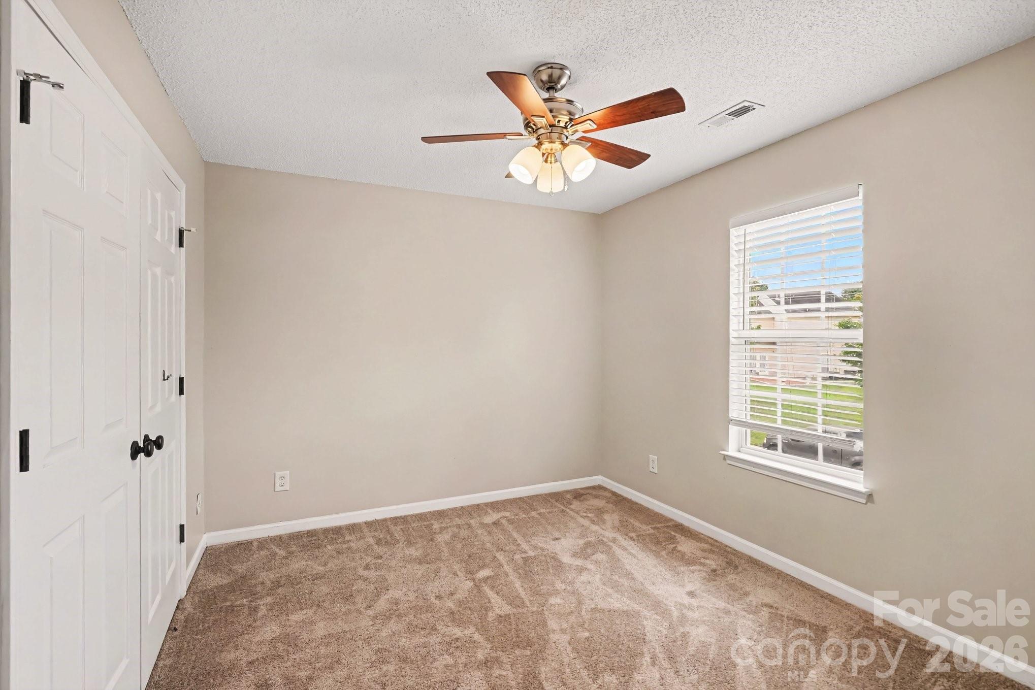 12616 Coral Sunrise Drive Property Photo 20