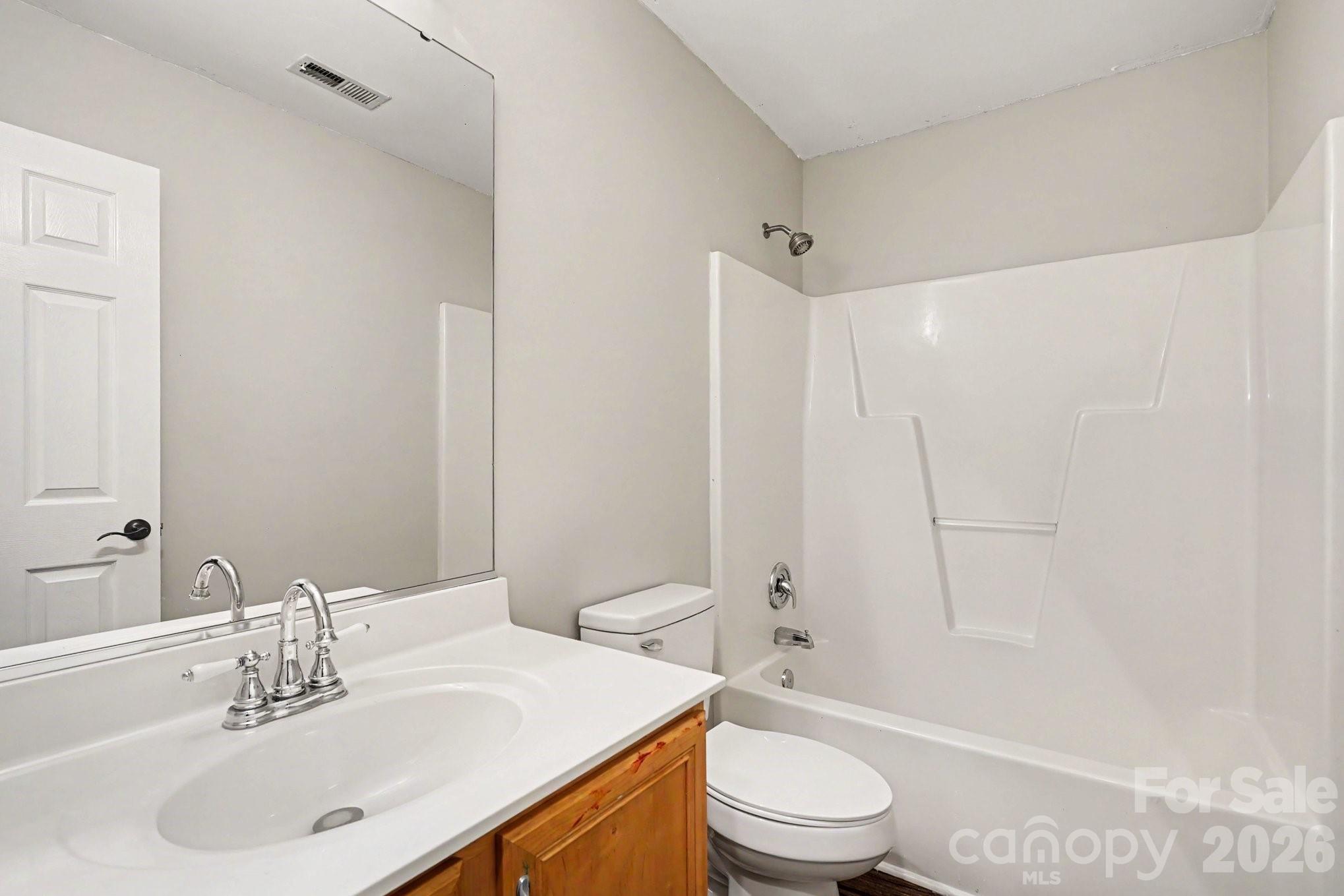 12616 Coral Sunrise Drive Property Photo 28