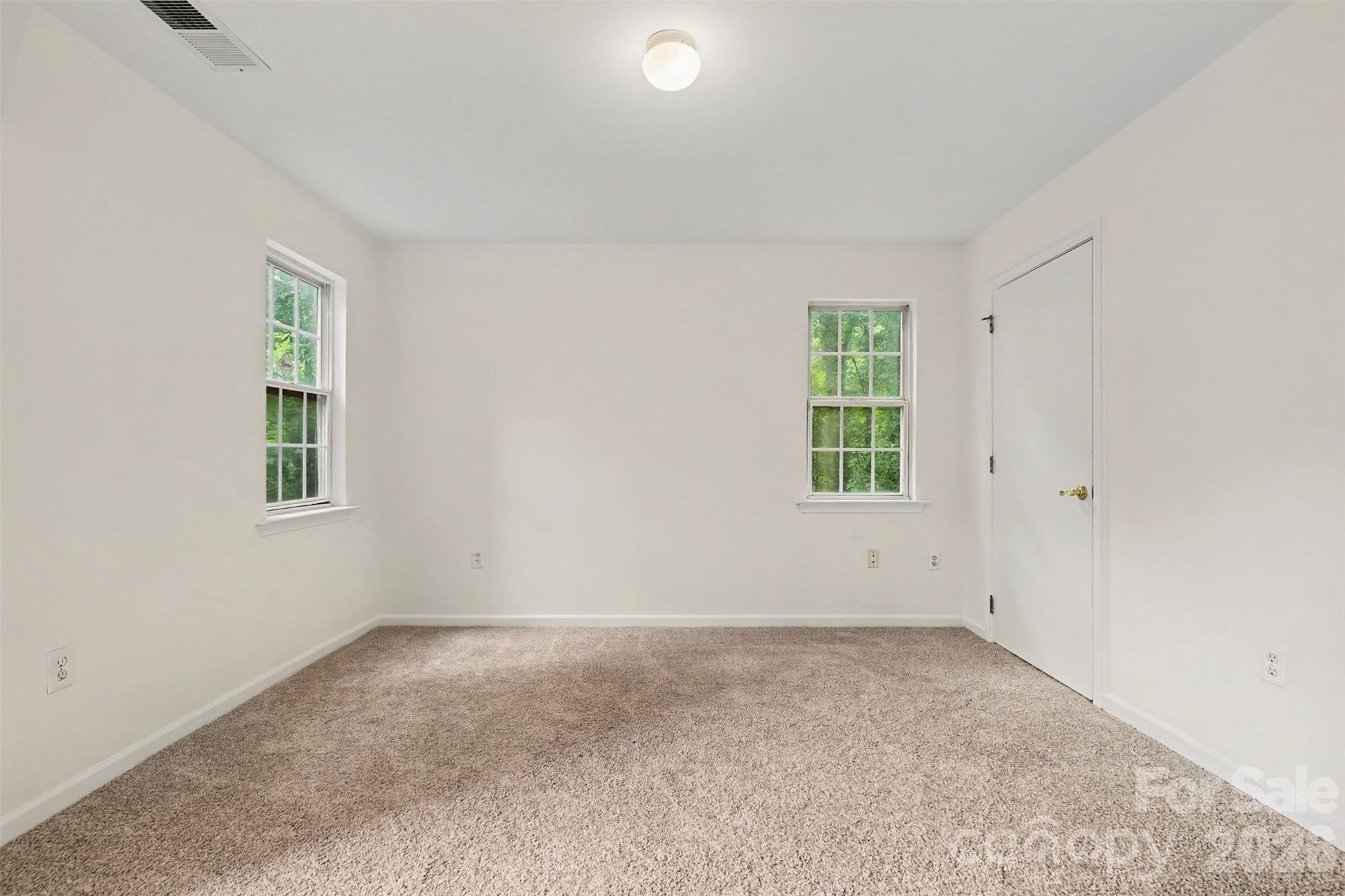 9849 Campus Walk Lane D Property Photo 17