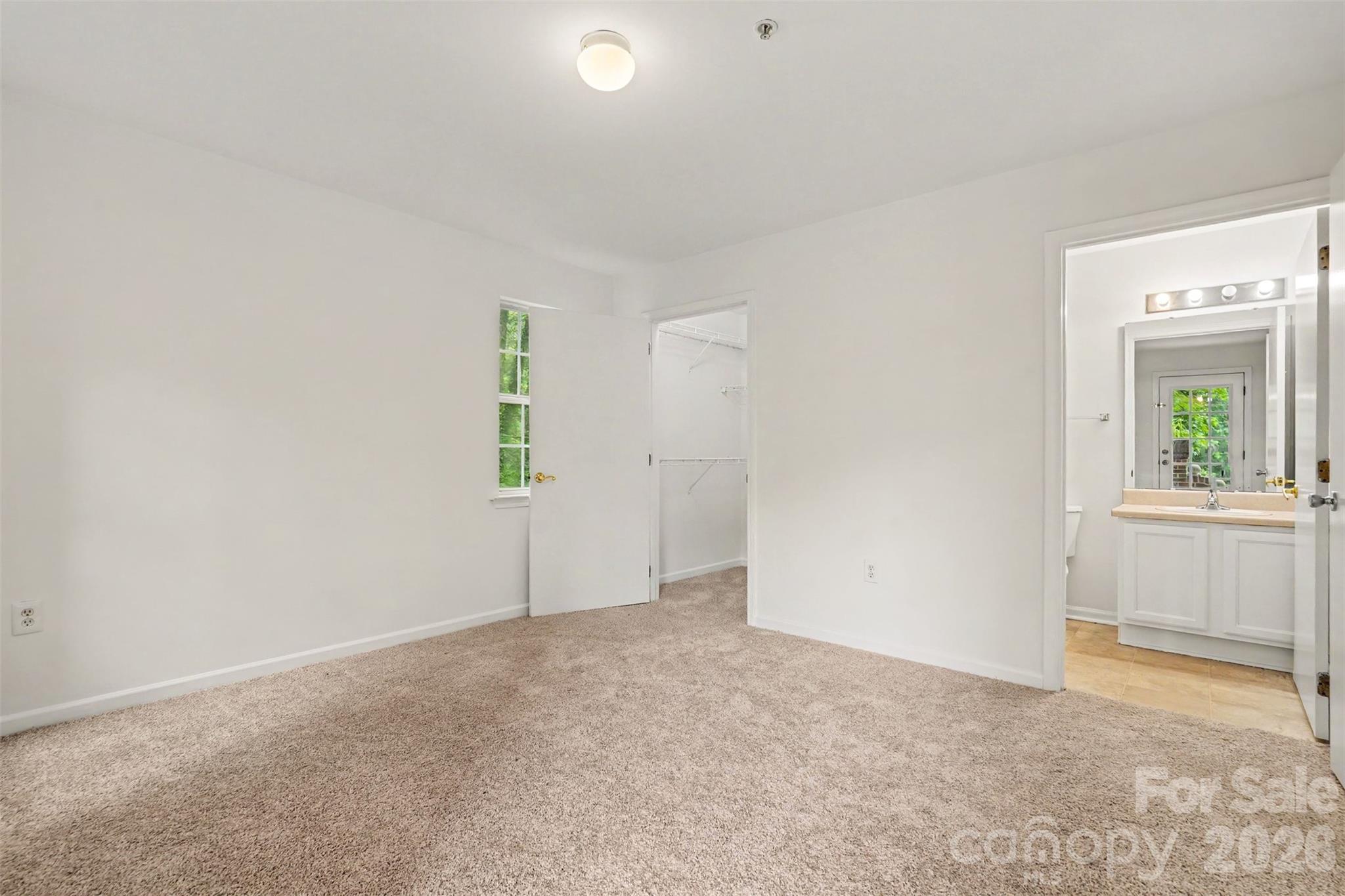9849 Campus Walk Lane D Property Photo 19