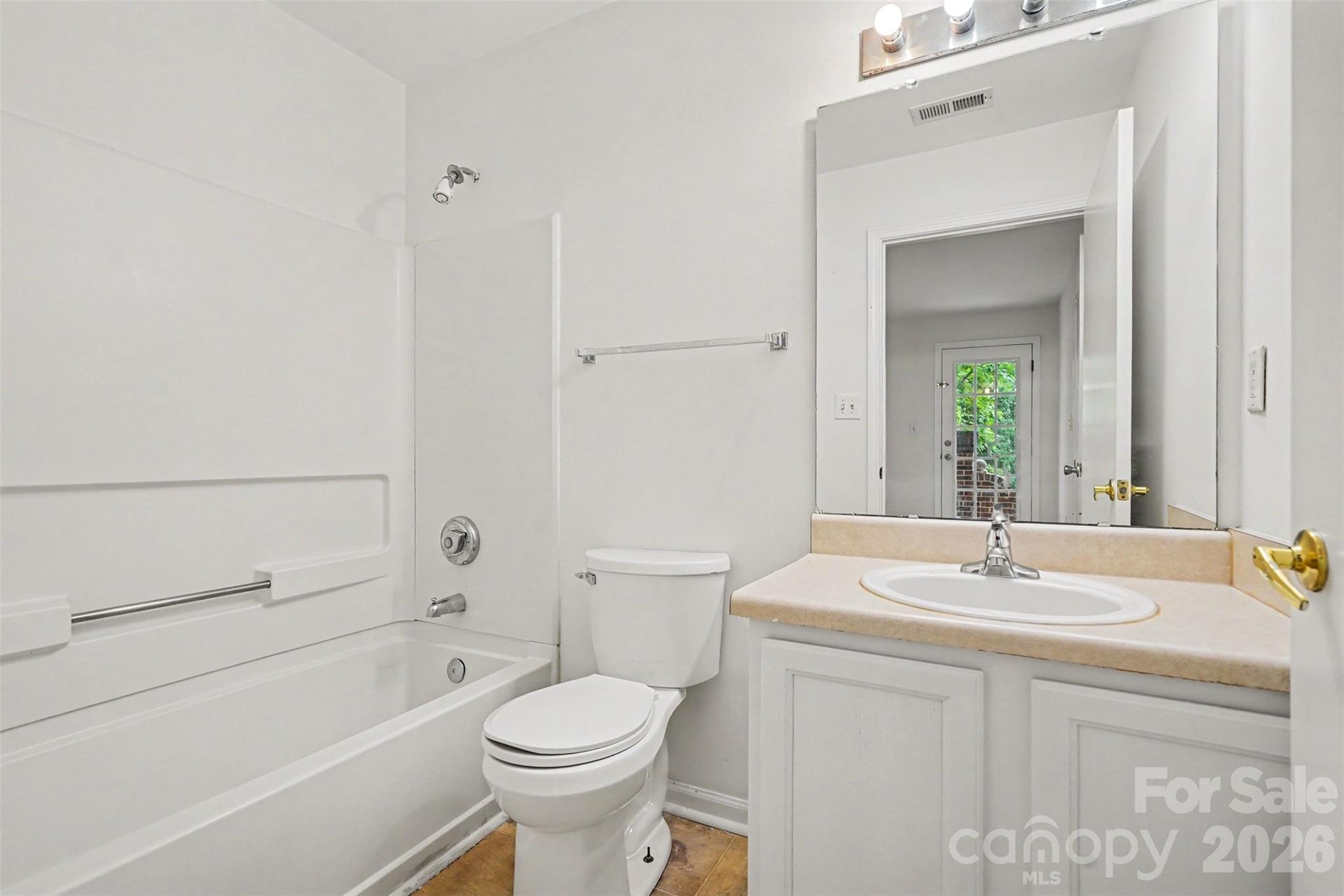 9849 Campus Walk Lane D Property Photo 20