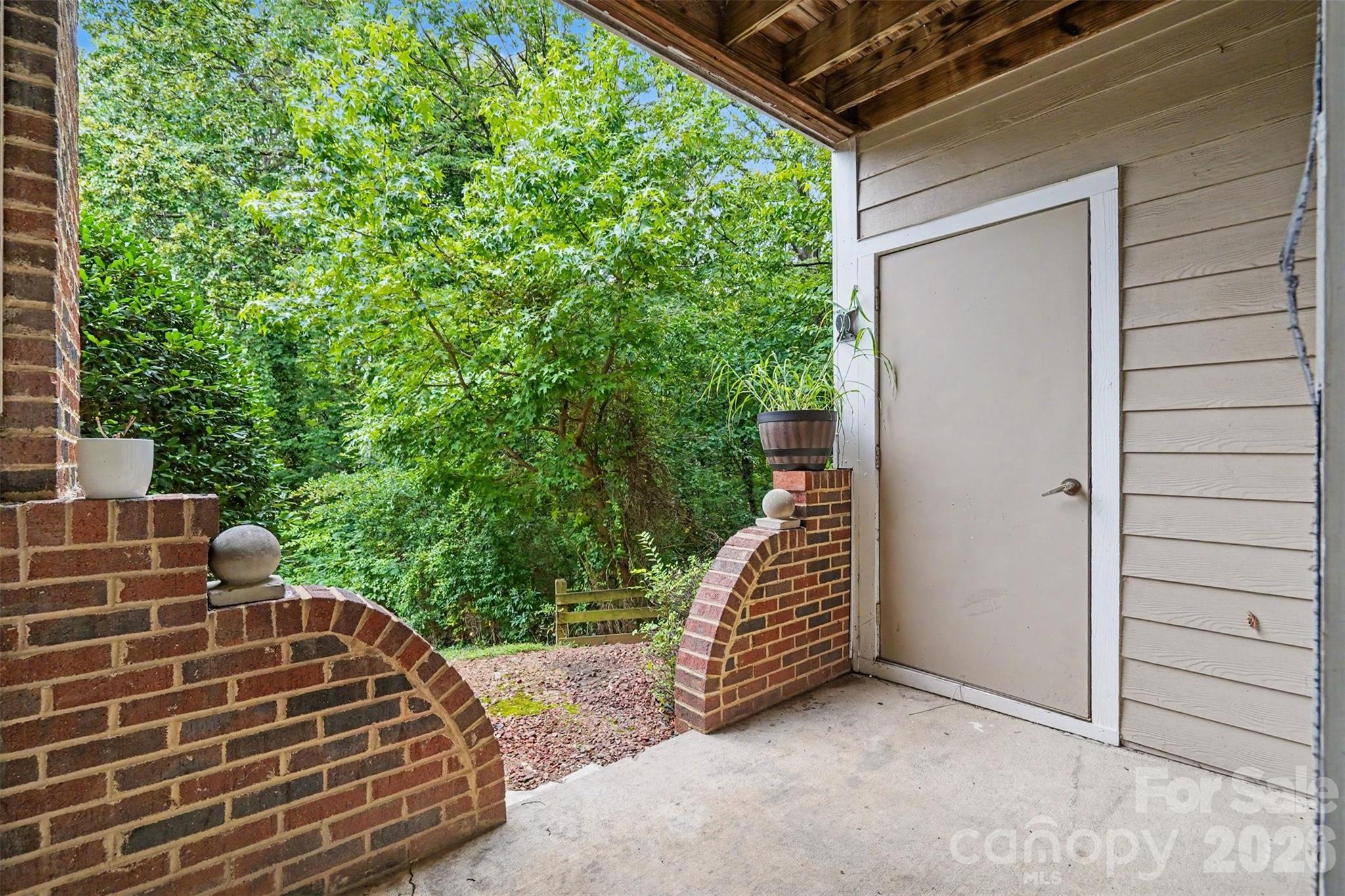 9849 Campus Walk Lane D Property Photo 28