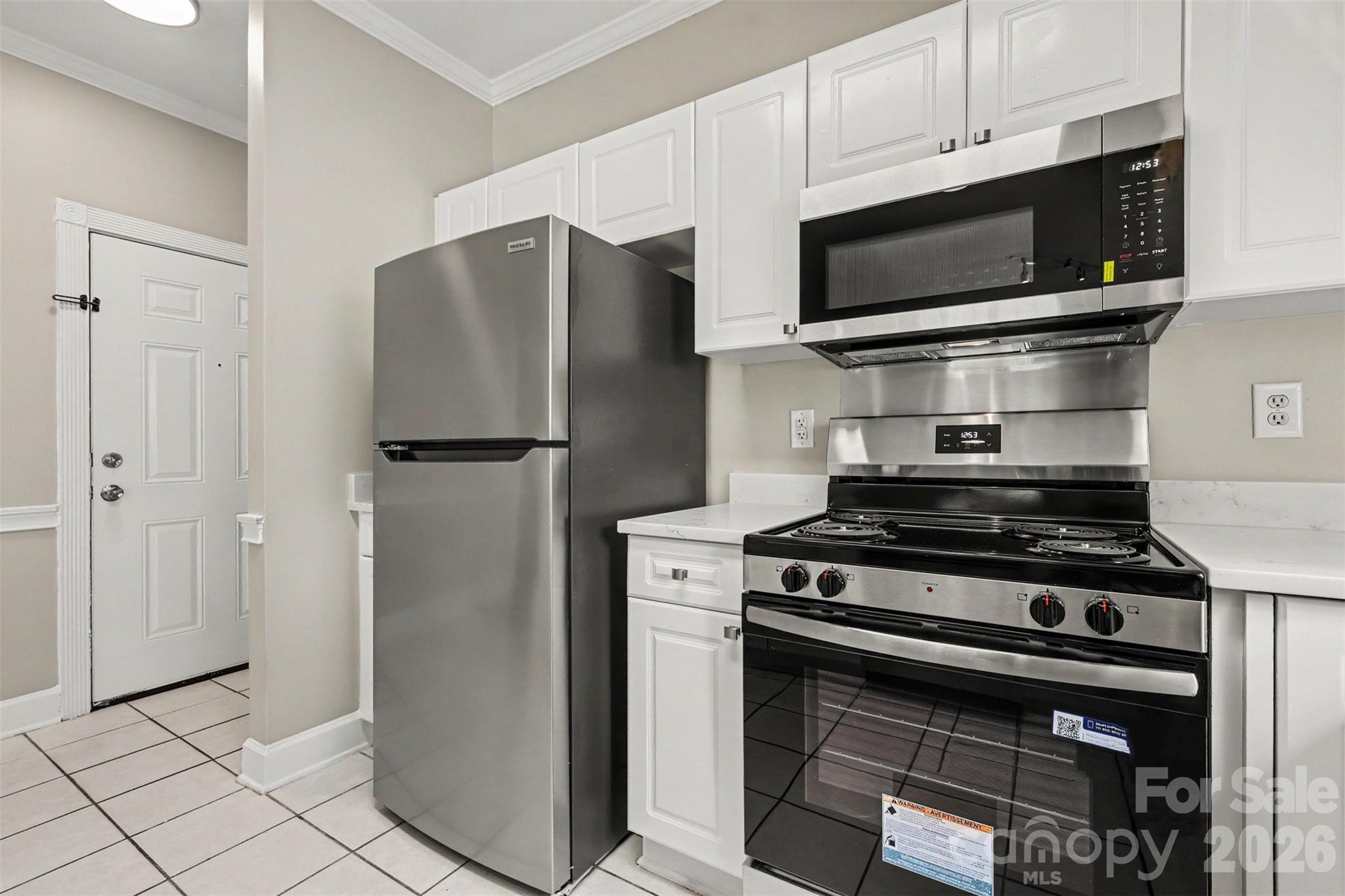 9041 Meadow Vista Road Property Photo 10