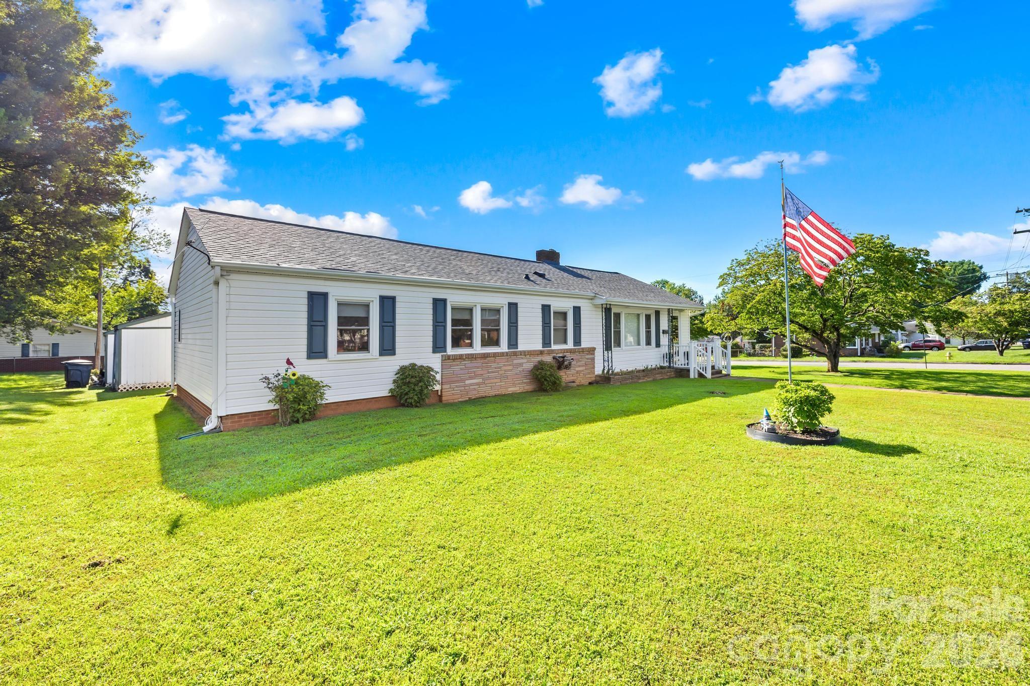 1000 Radio Road Property Photo 3