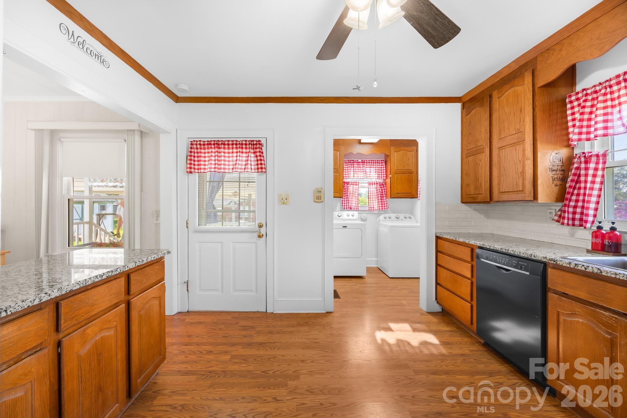 1000 Radio Road Property Photo 12