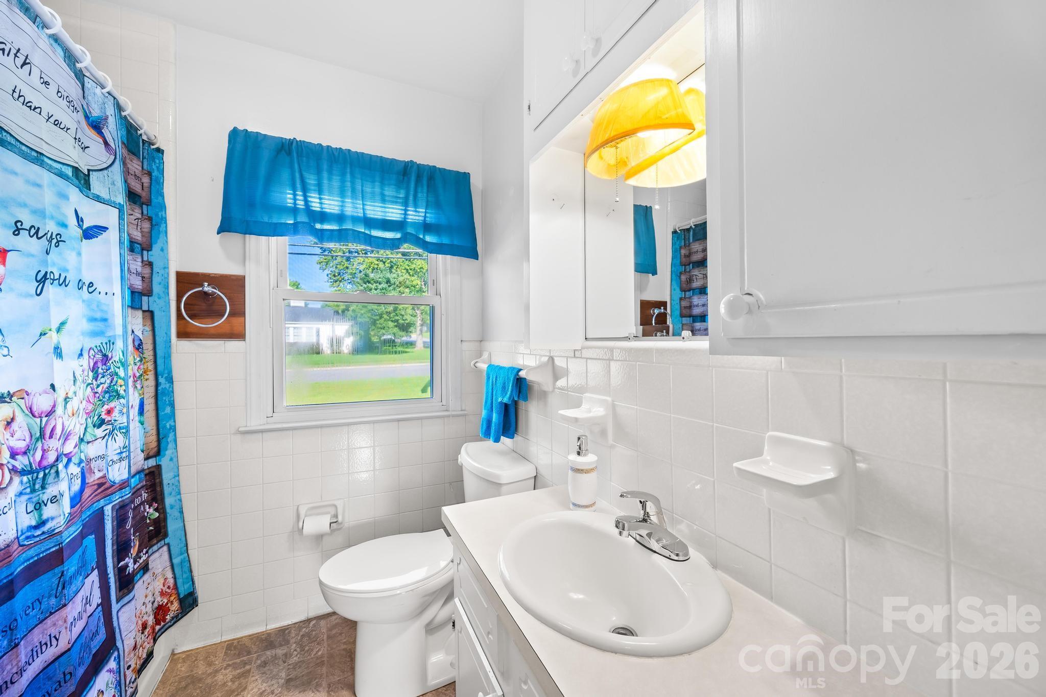 1000 Radio Road Property Photo 15