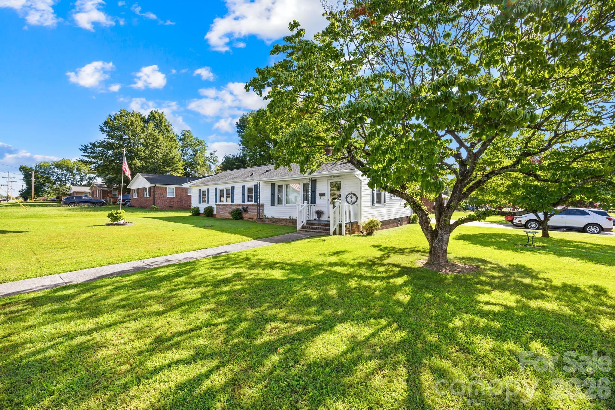 1000 Radio Road Property Photo 23