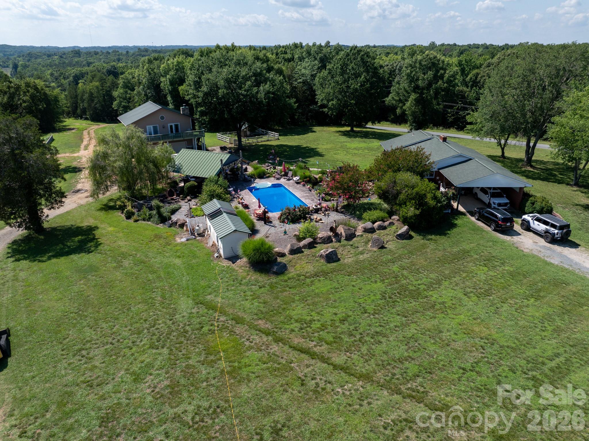 3400 Biggers Road Property Photo 9