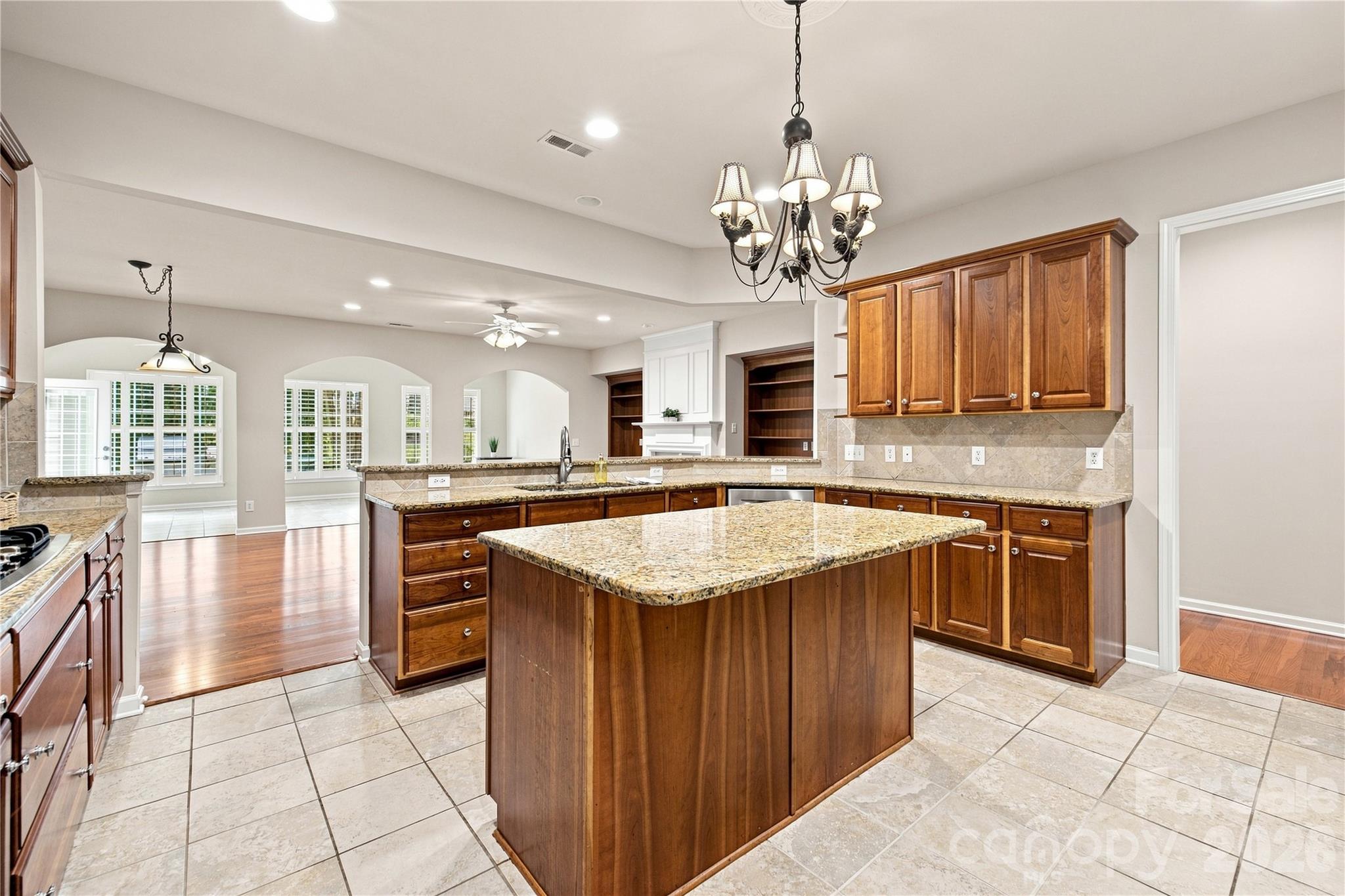 39650 Rosebay Court Property Photo 9