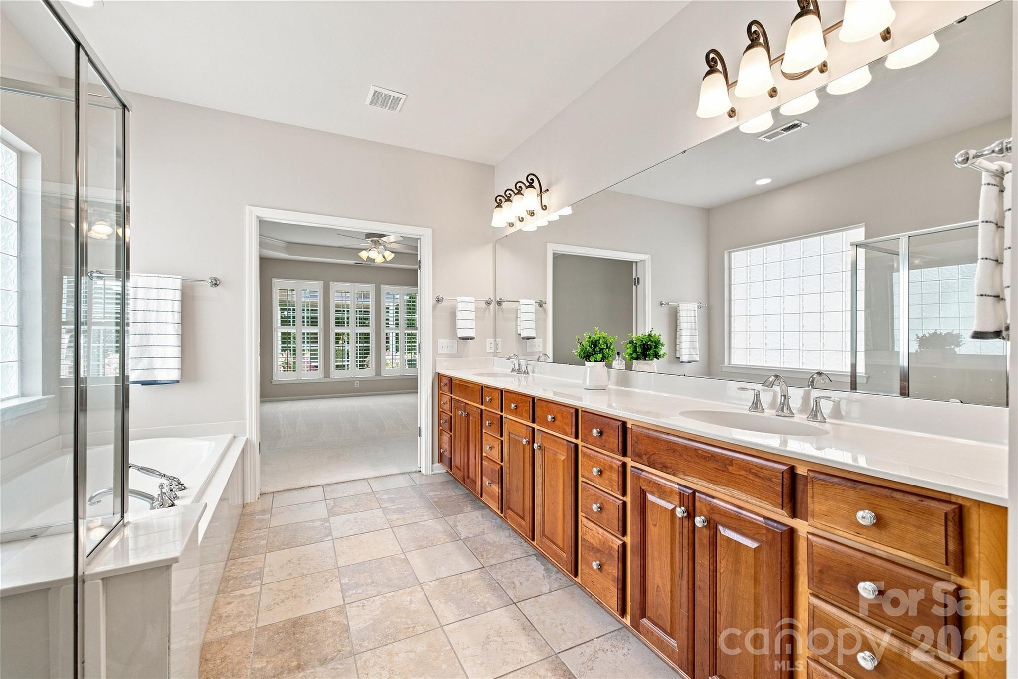 39650 Rosebay Court Property Photo 25