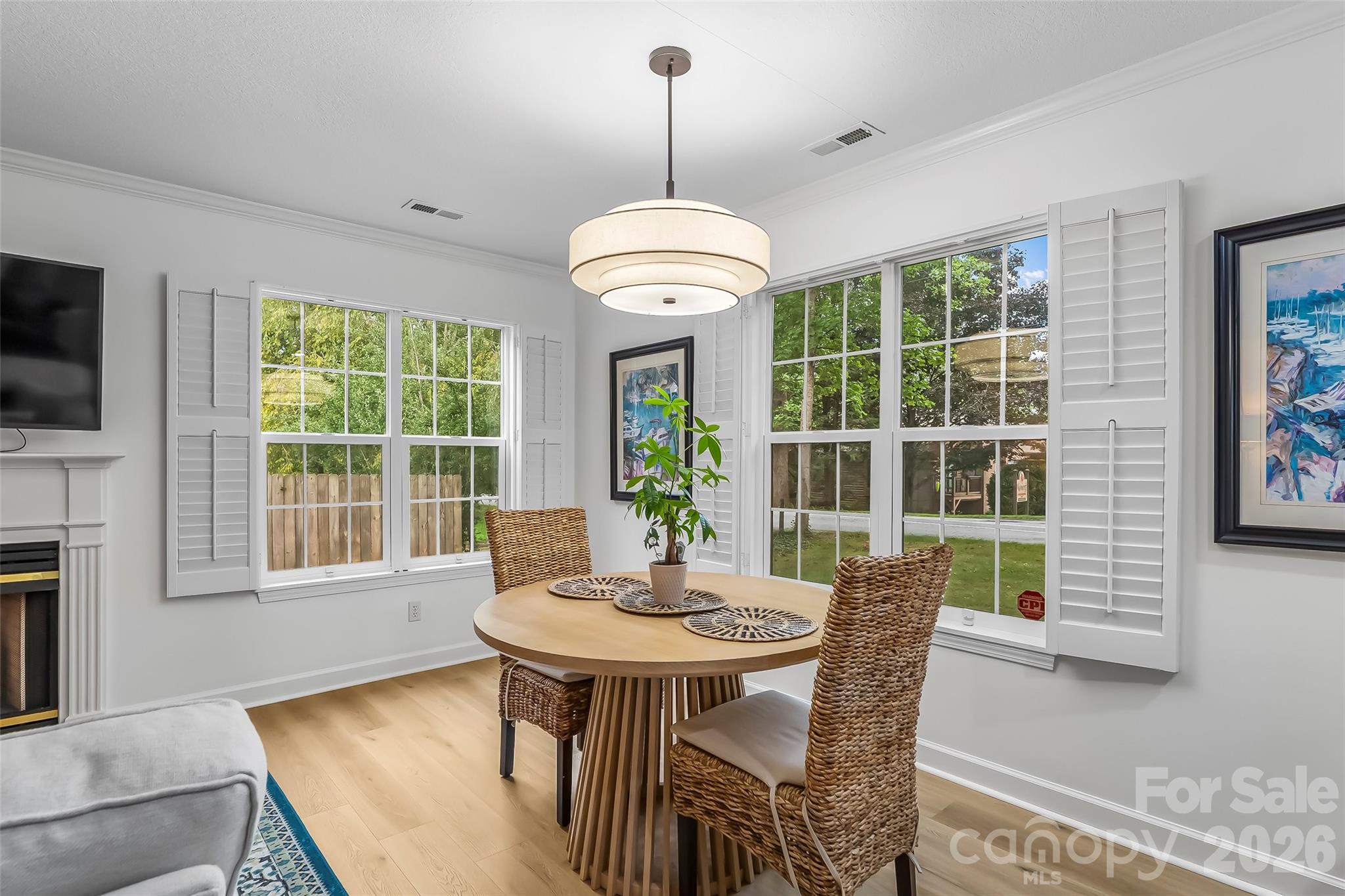 19 Willowick Drive Property Photo 10