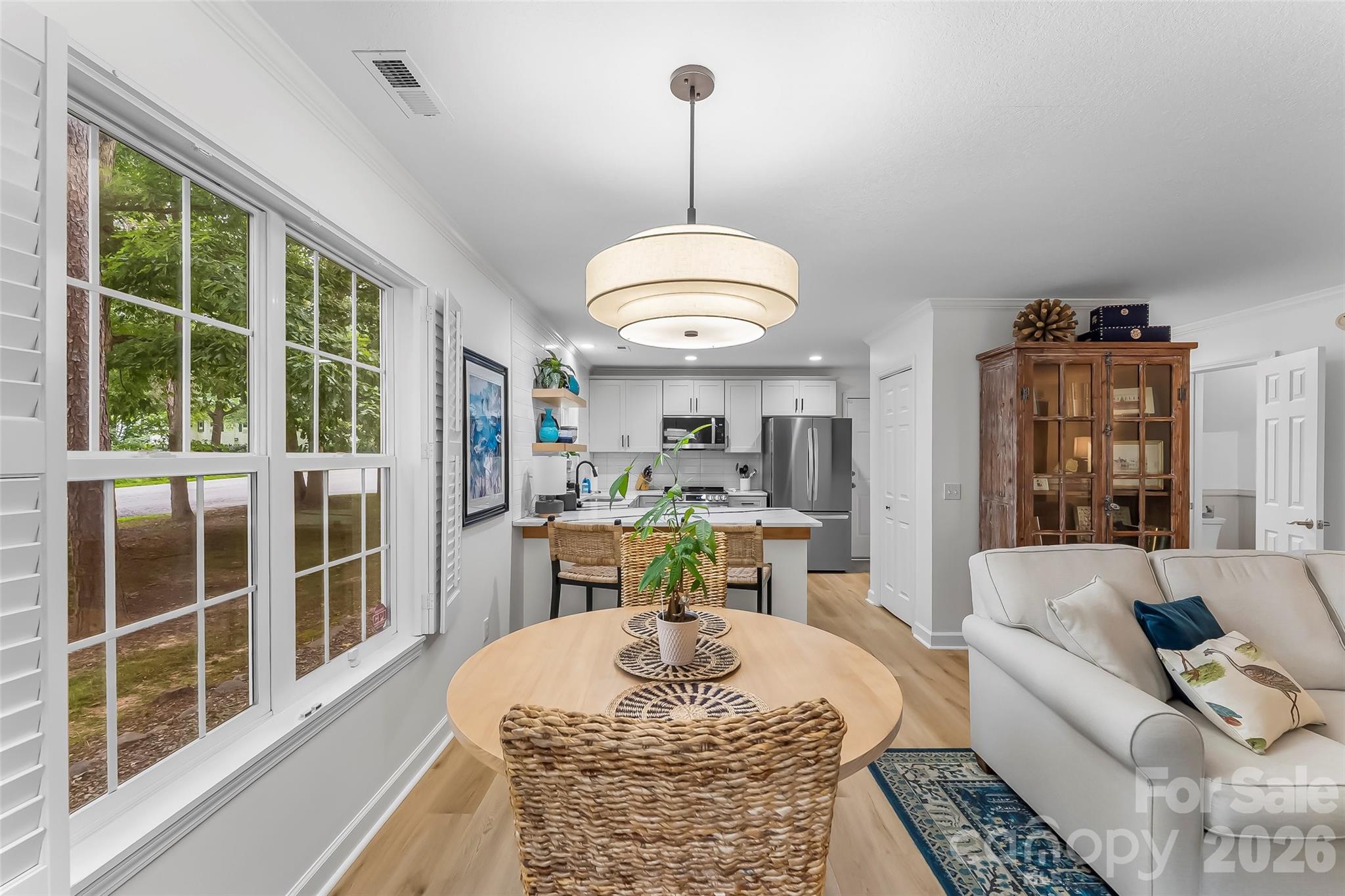 19 Willowick Drive Property Photo 11