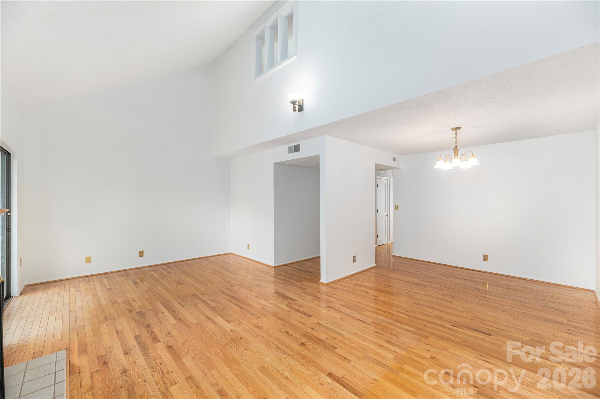 30 Maple Ridge Lane Property Photo 6