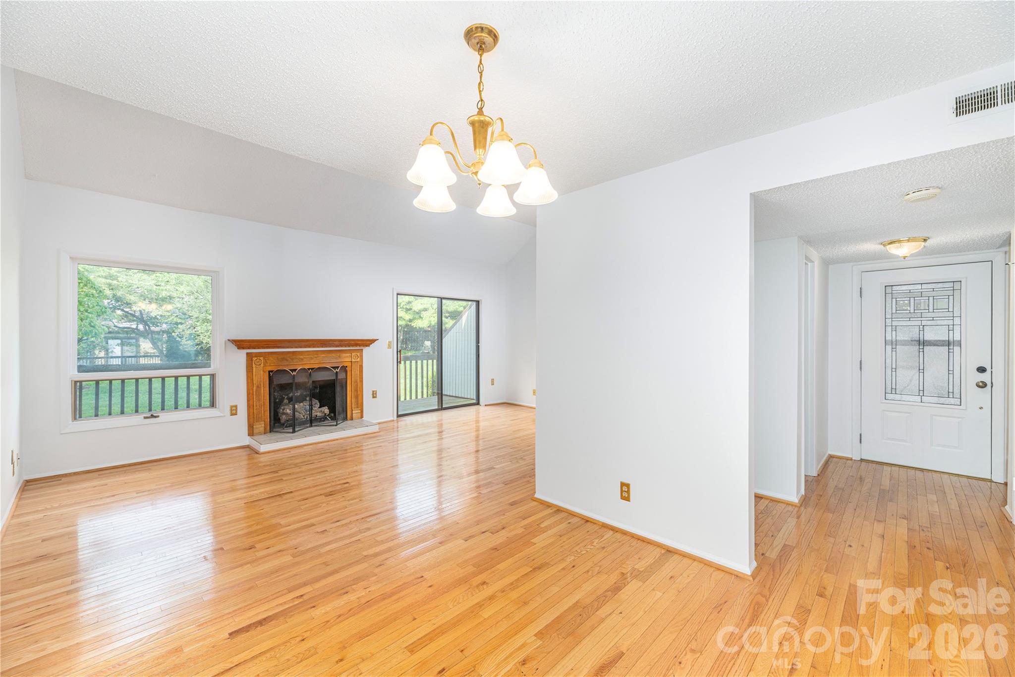 30 Maple Ridge Lane Property Photo 8