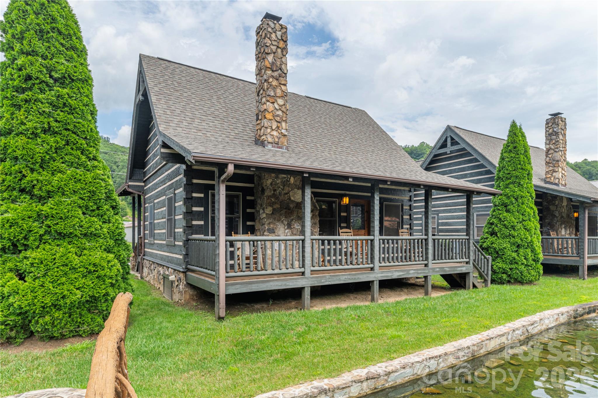 93 Rachels Circle Property Photo 1
