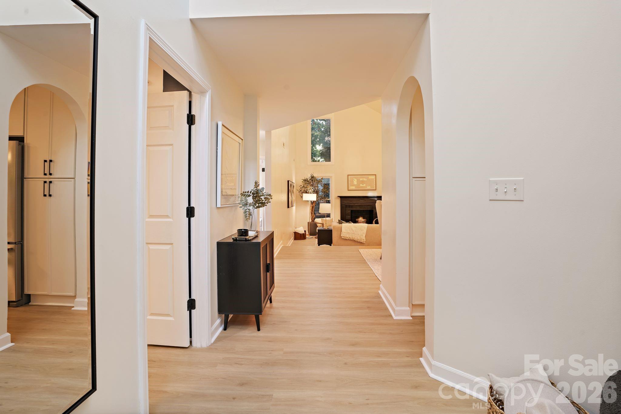 6301 Saddlebrook Court Property Photo 5
