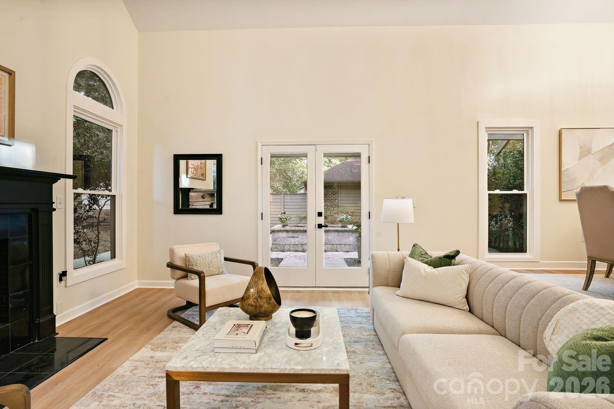 6301 Saddlebrook Court Property Photo 15