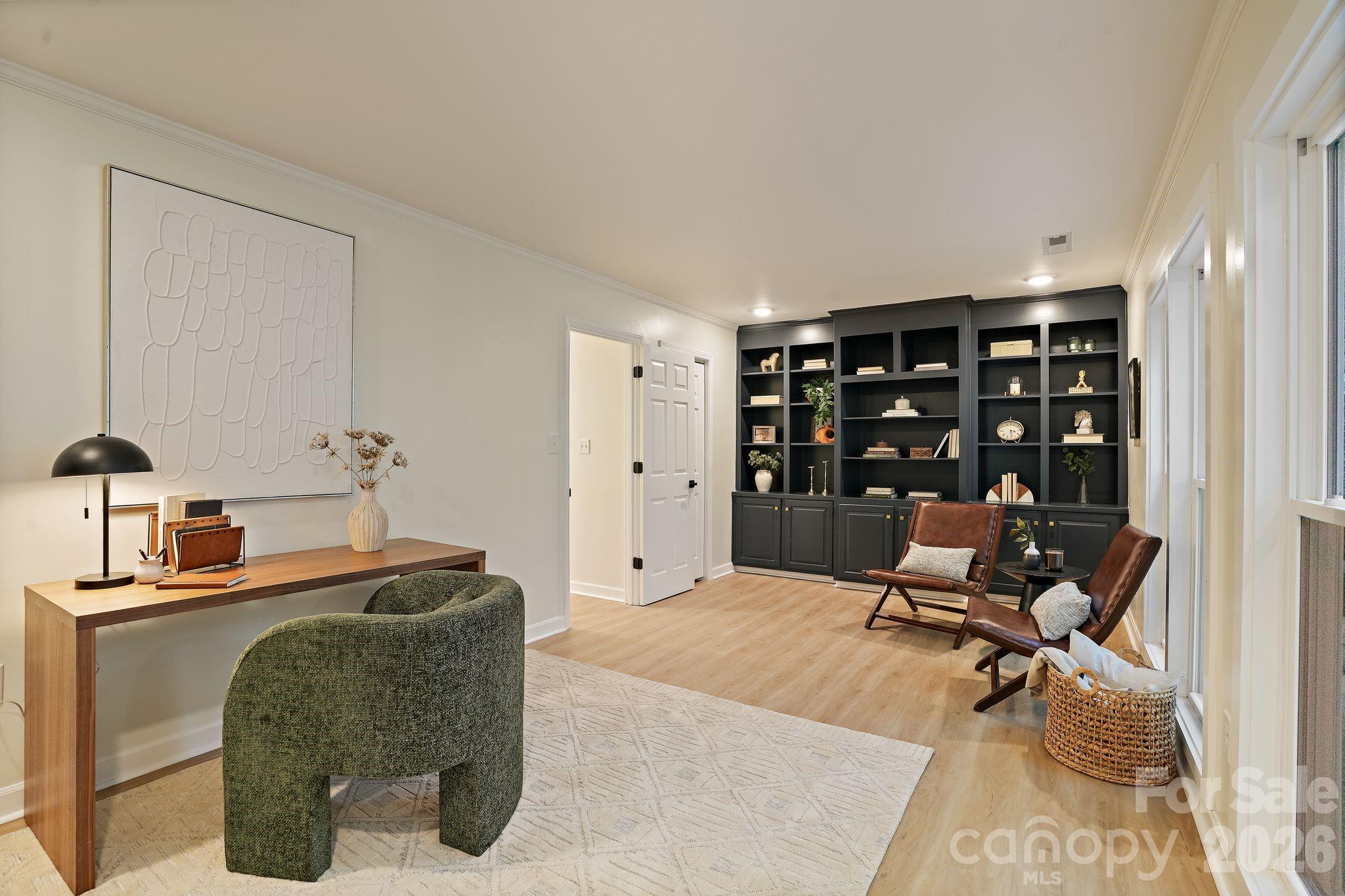 6301 Saddlebrook Court Property Photo 21