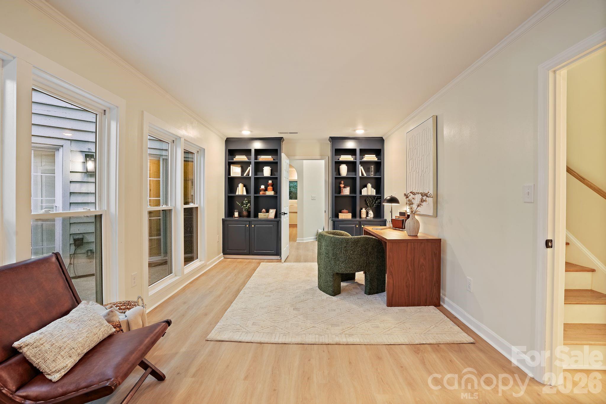 6301 Saddlebrook Court Property Photo 22