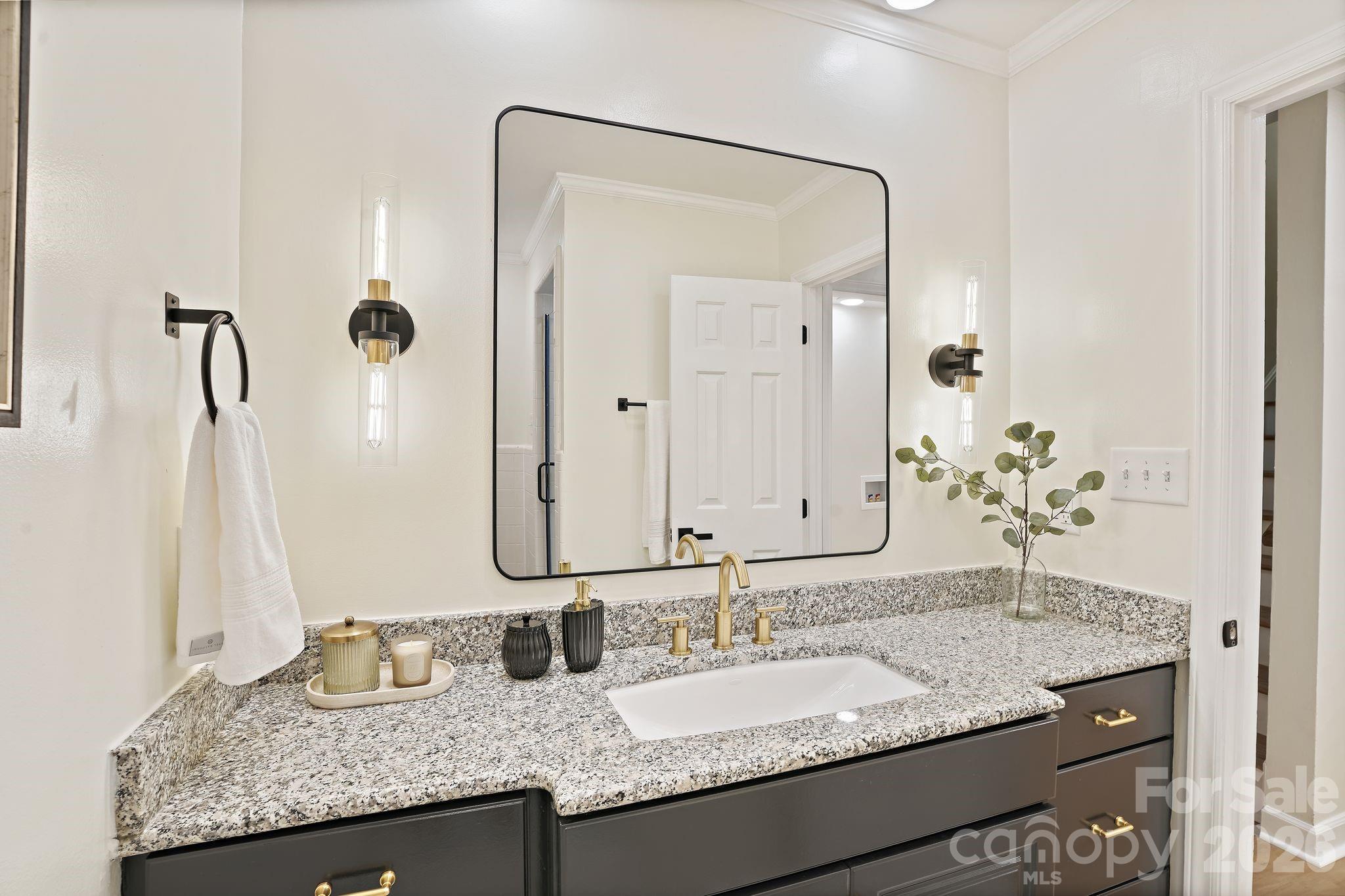 6301 Saddlebrook Court Property Photo 23