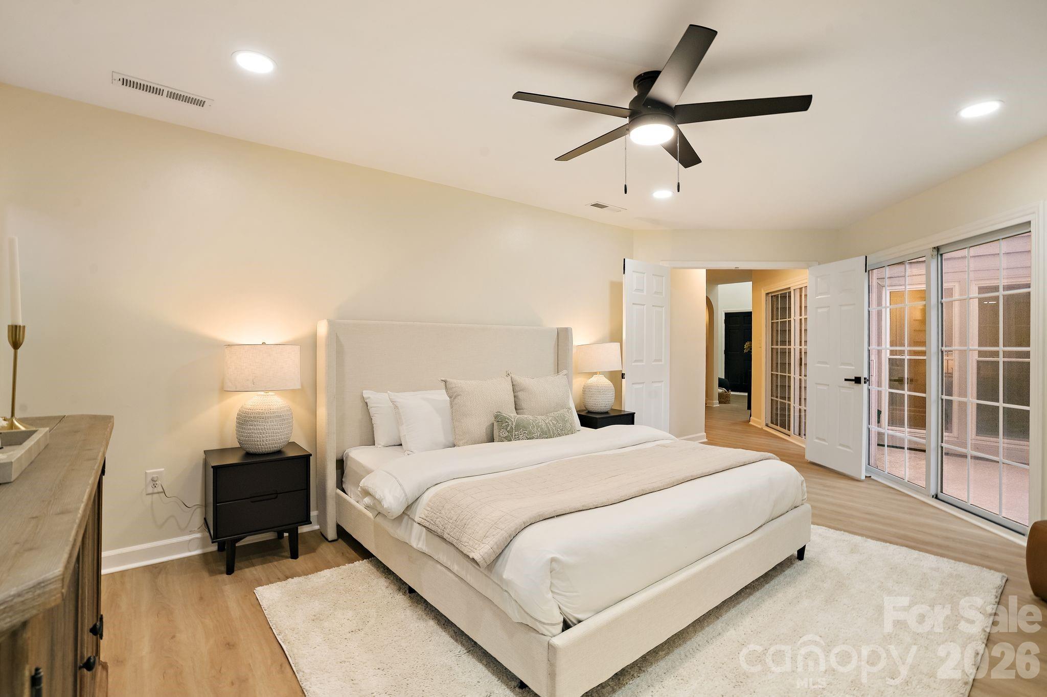 6301 Saddlebrook Court Property Photo 26
