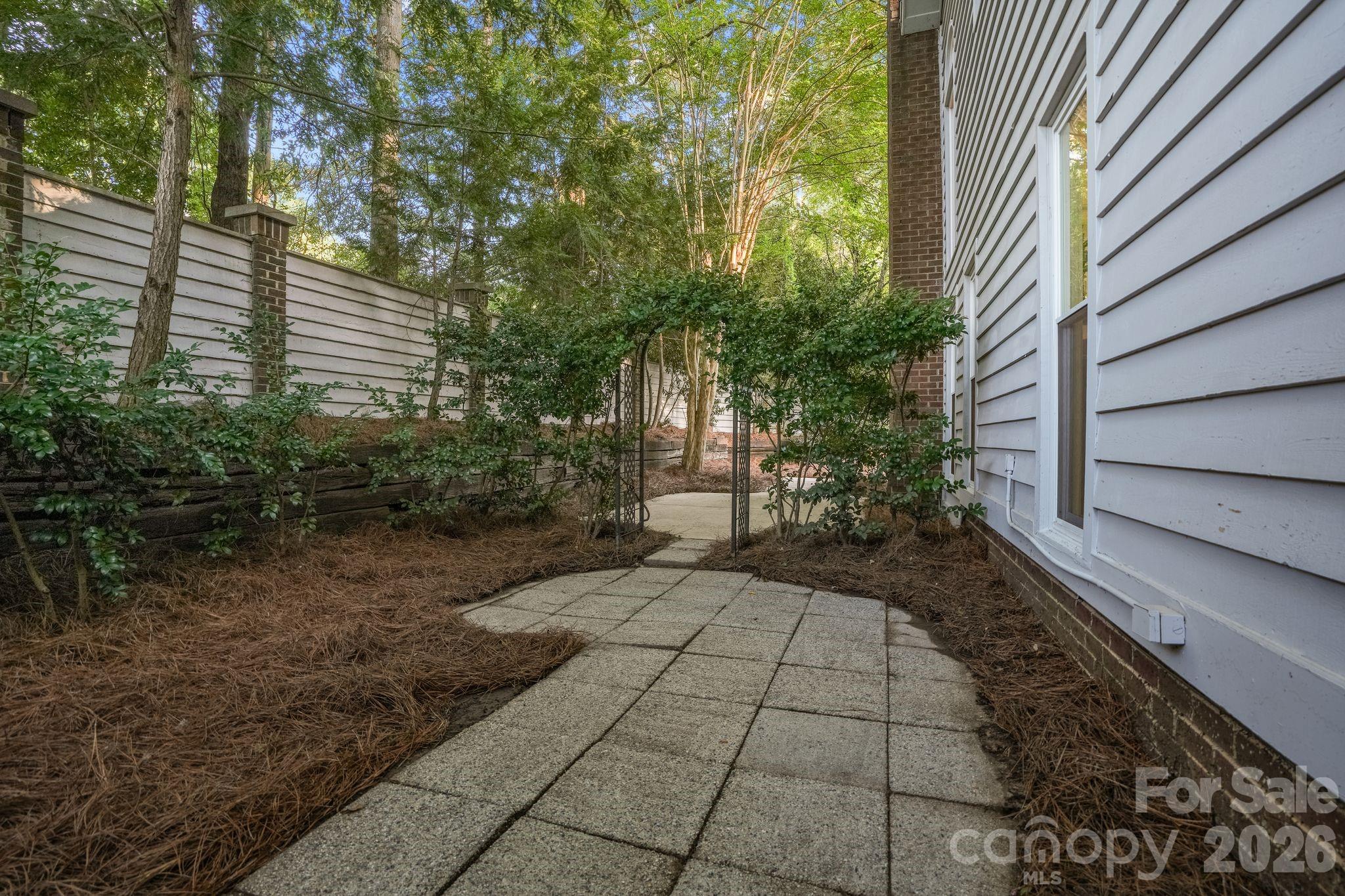6301 Saddlebrook Court Property Photo 40