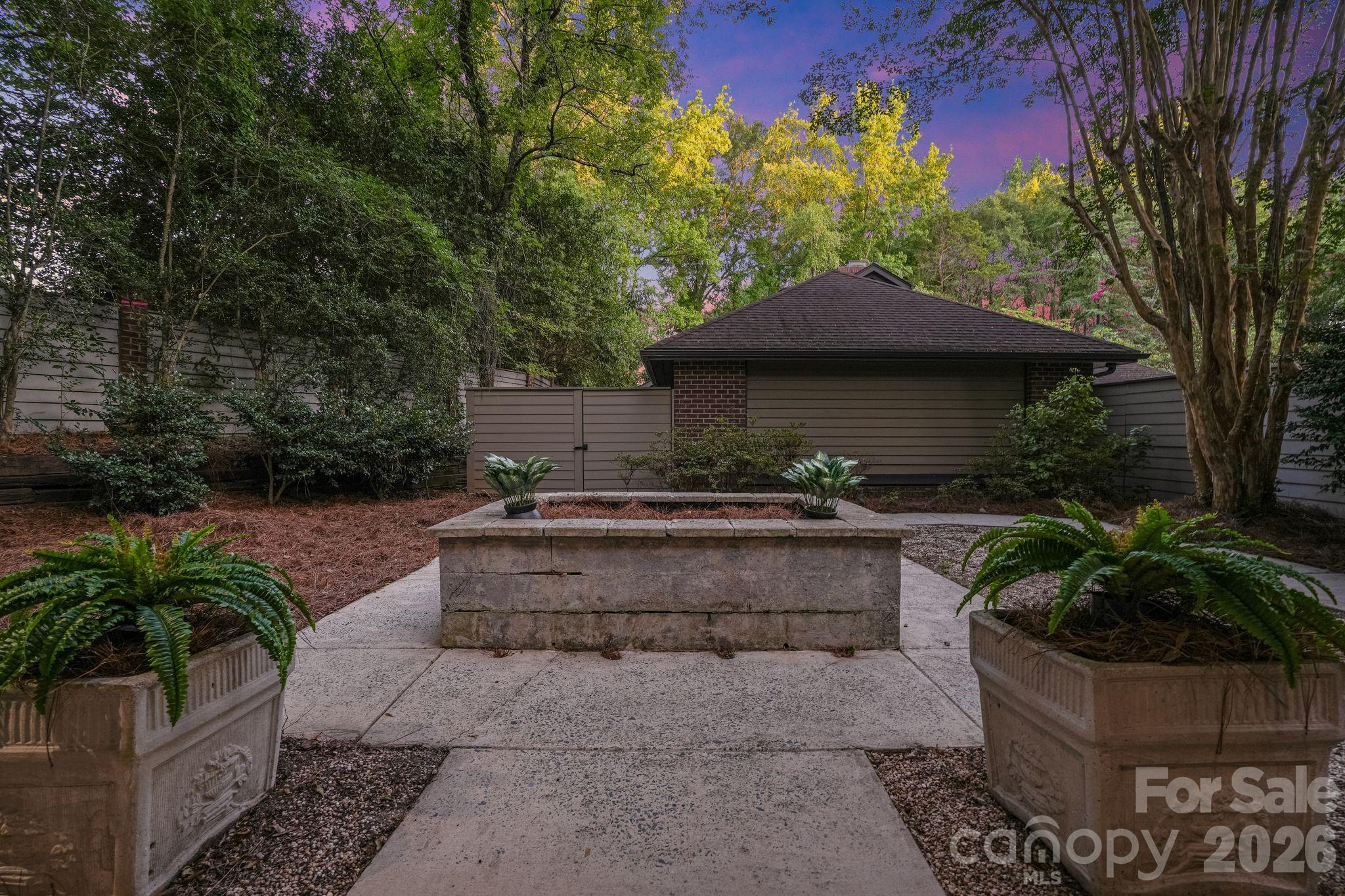 6301 Saddlebrook Court Property Photo 42