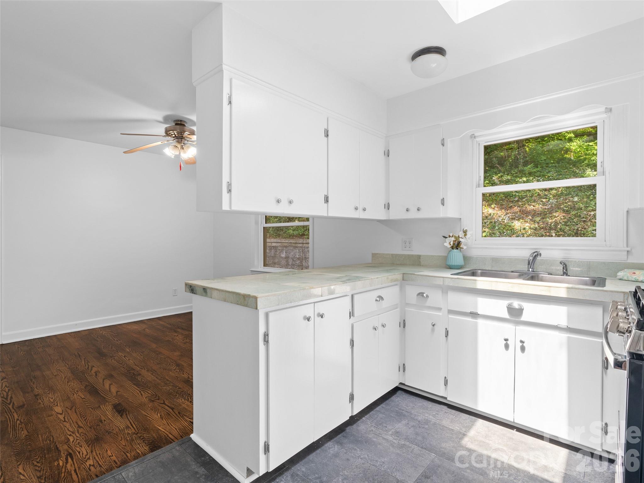 41 Pinehurst Road Property Photo 11