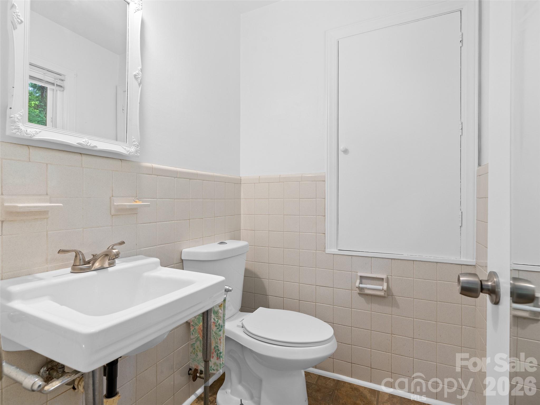 41 Pinehurst Road Property Photo 23