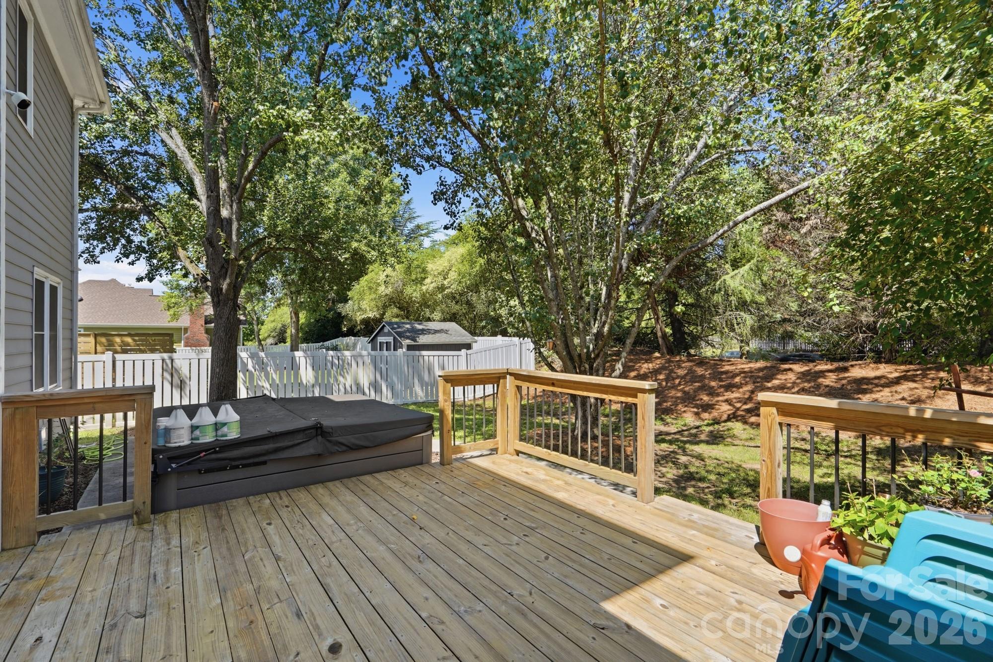 6912 Royce Court Property Photo 32