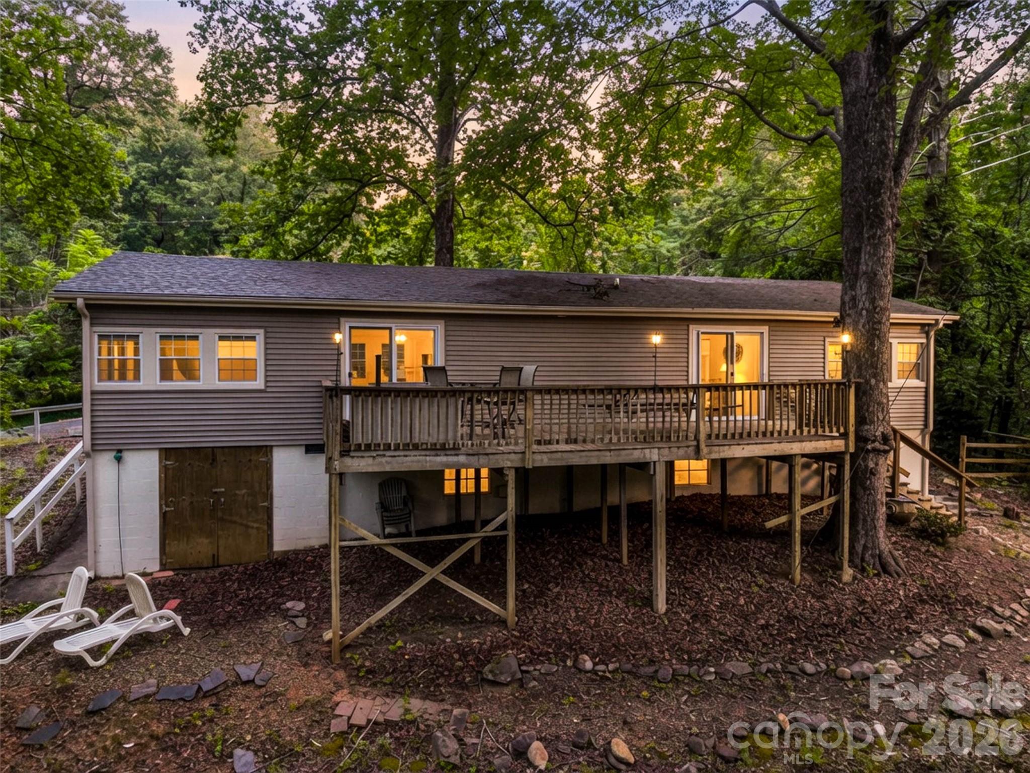 297 Chimney Cliffs Drive Property Photo 39