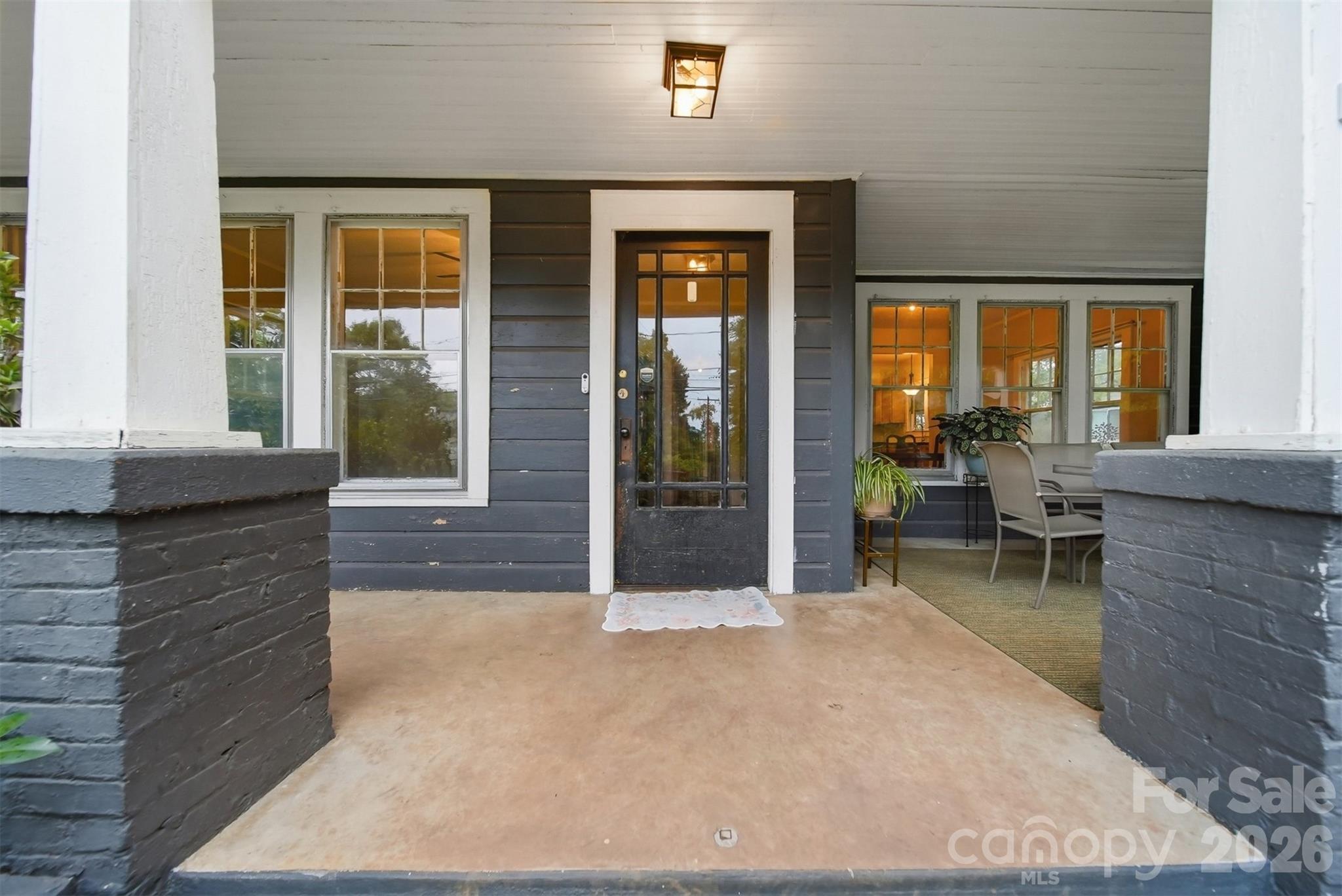 211 Lenoir Street Property Photo 3