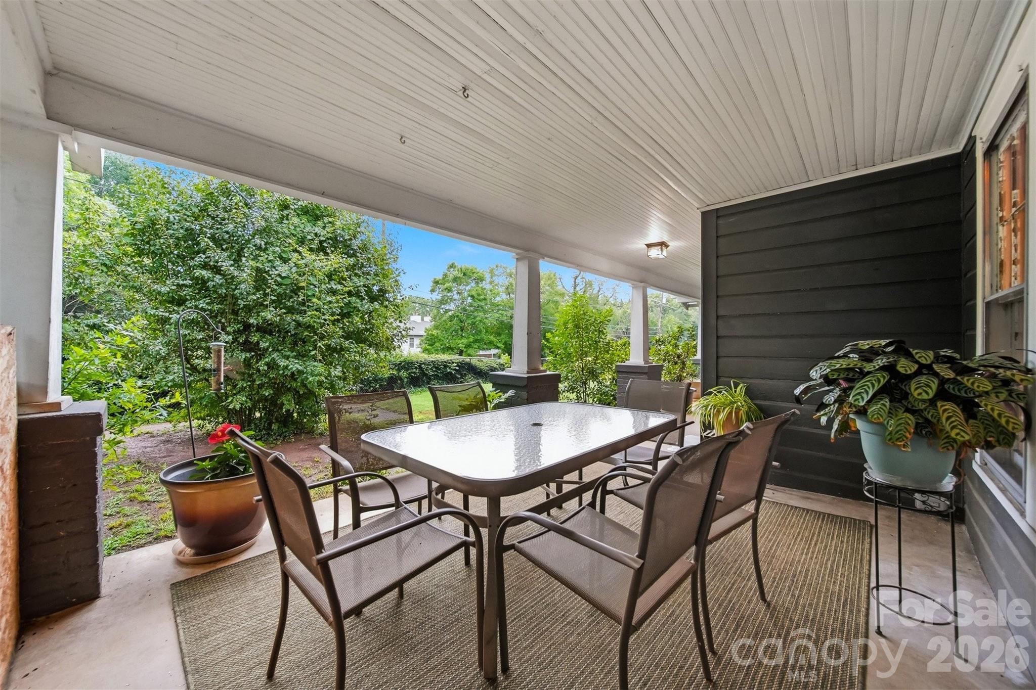 211 Lenoir Street Property Photo 4