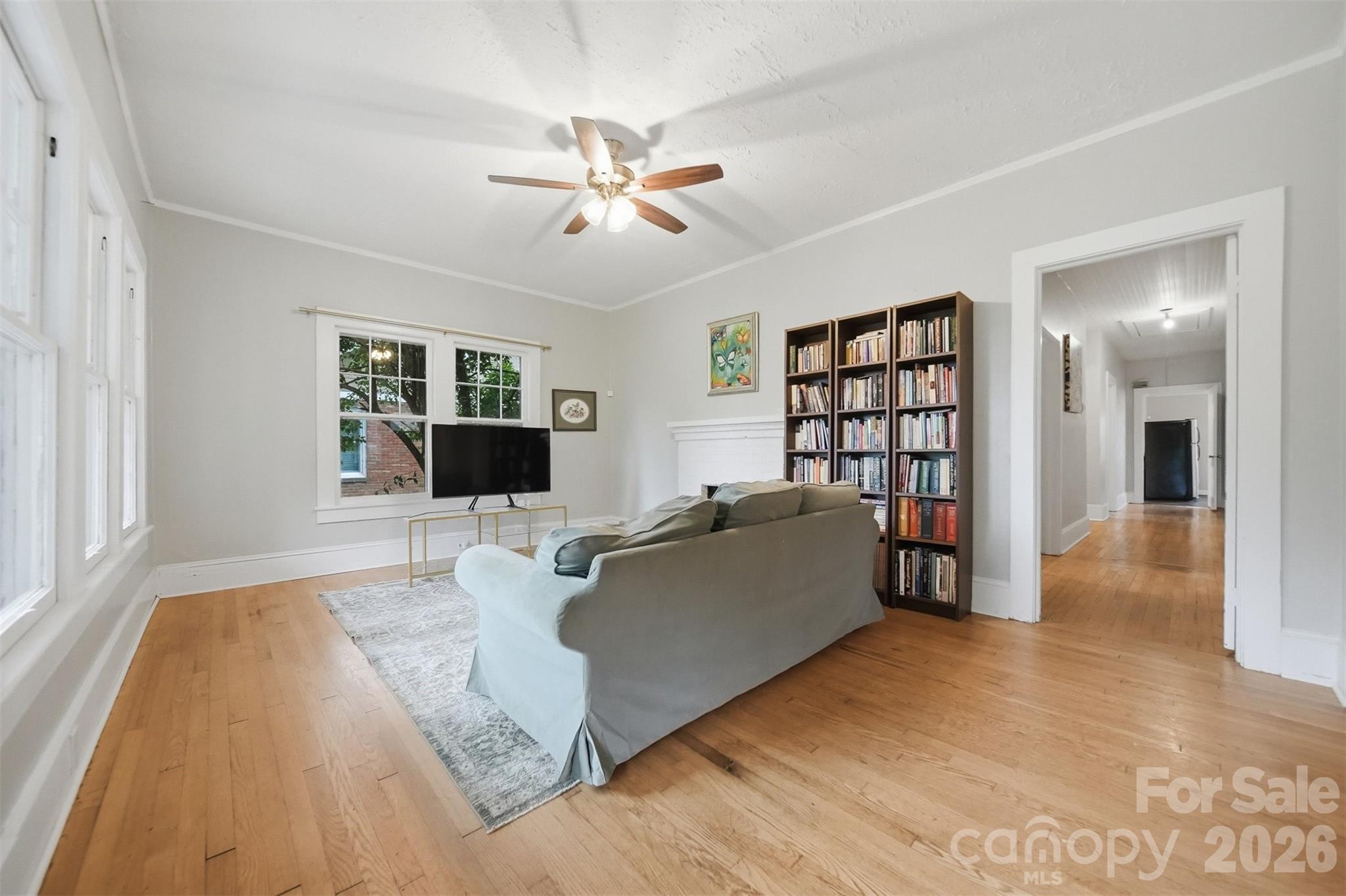 211 Lenoir Street Property Photo 8