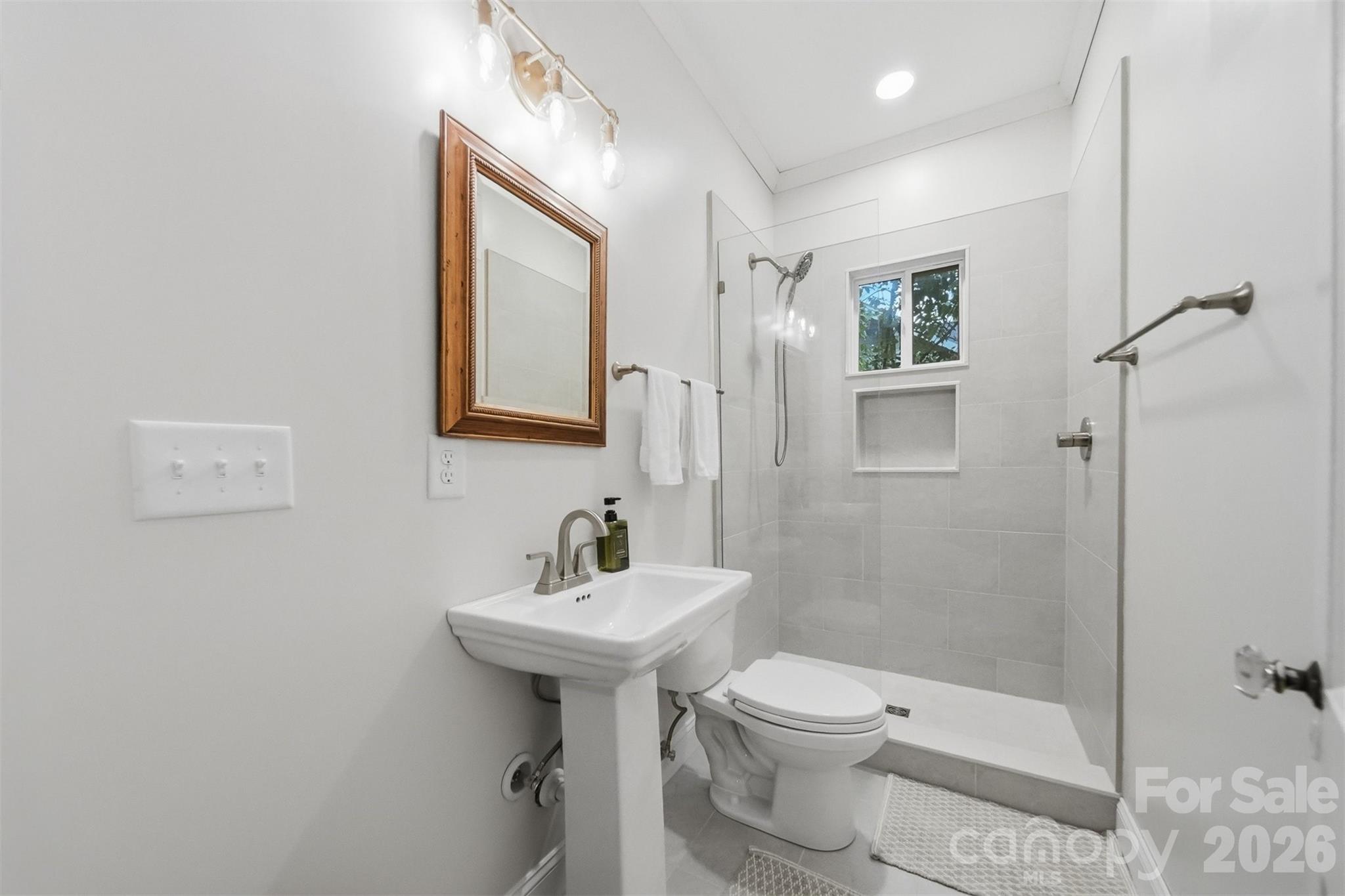 211 Lenoir Street Property Photo 18