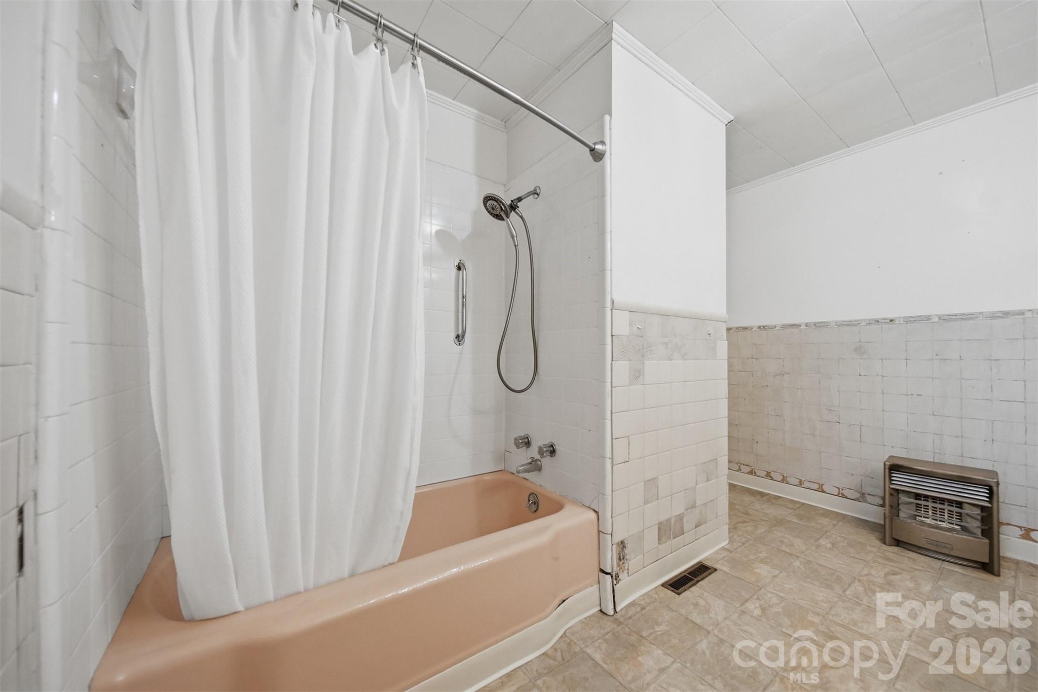 211 Lenoir Street Property Photo 22