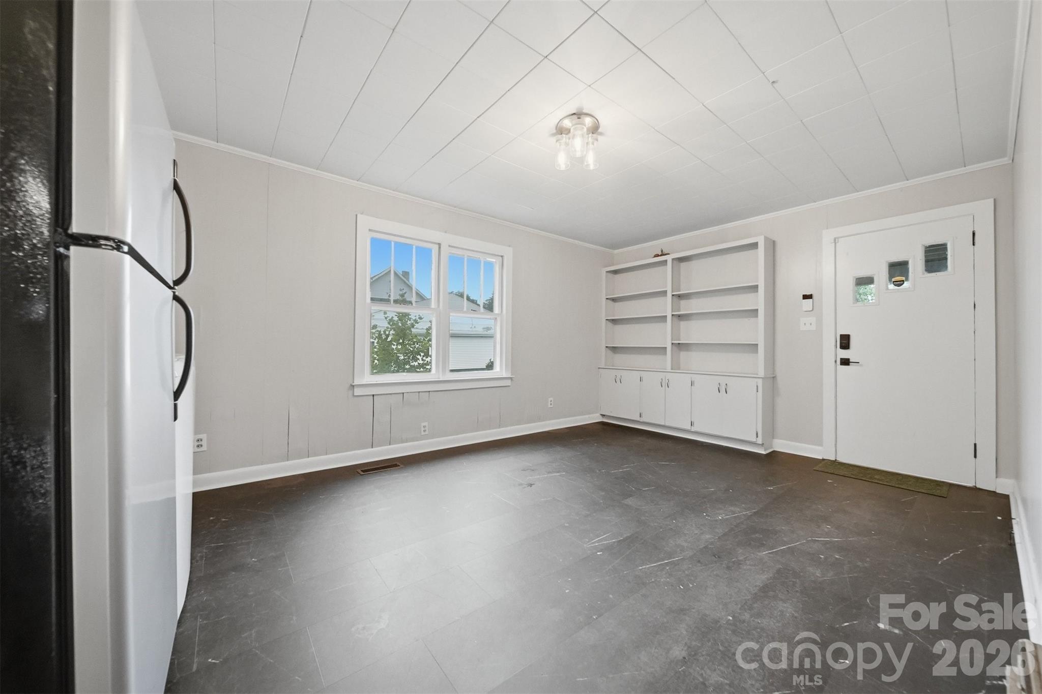 211 Lenoir Street Property Photo 23