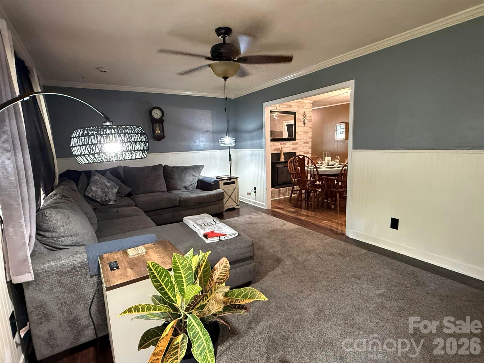 4620 Maplecrest Drive Property Photo 2