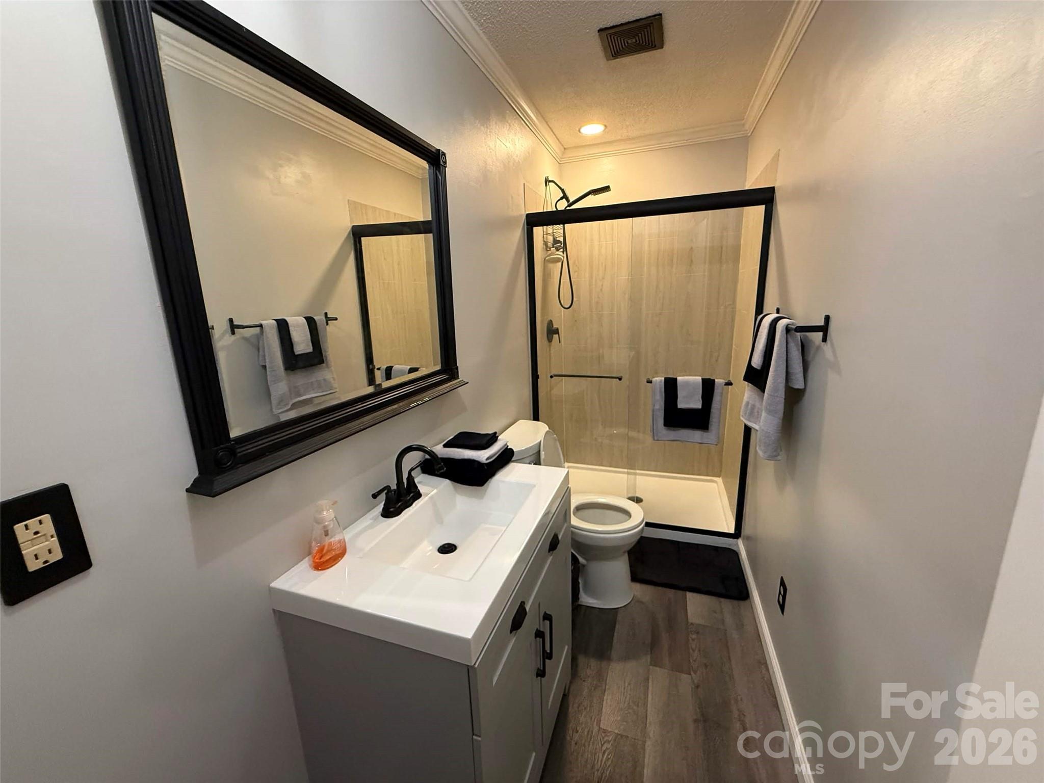 4620 Maplecrest Drive Property Photo 12