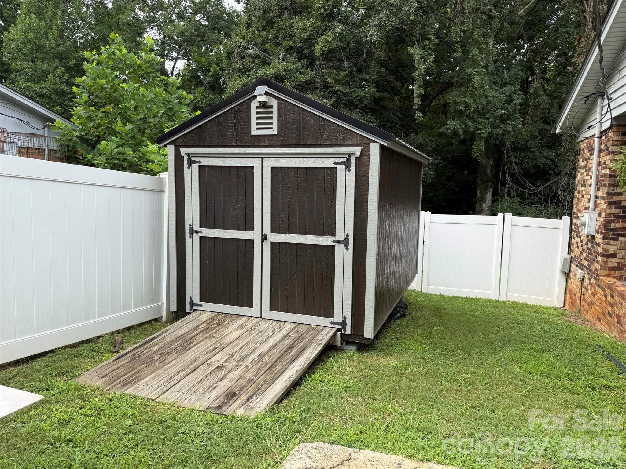4620 Maplecrest Drive Property Photo 19