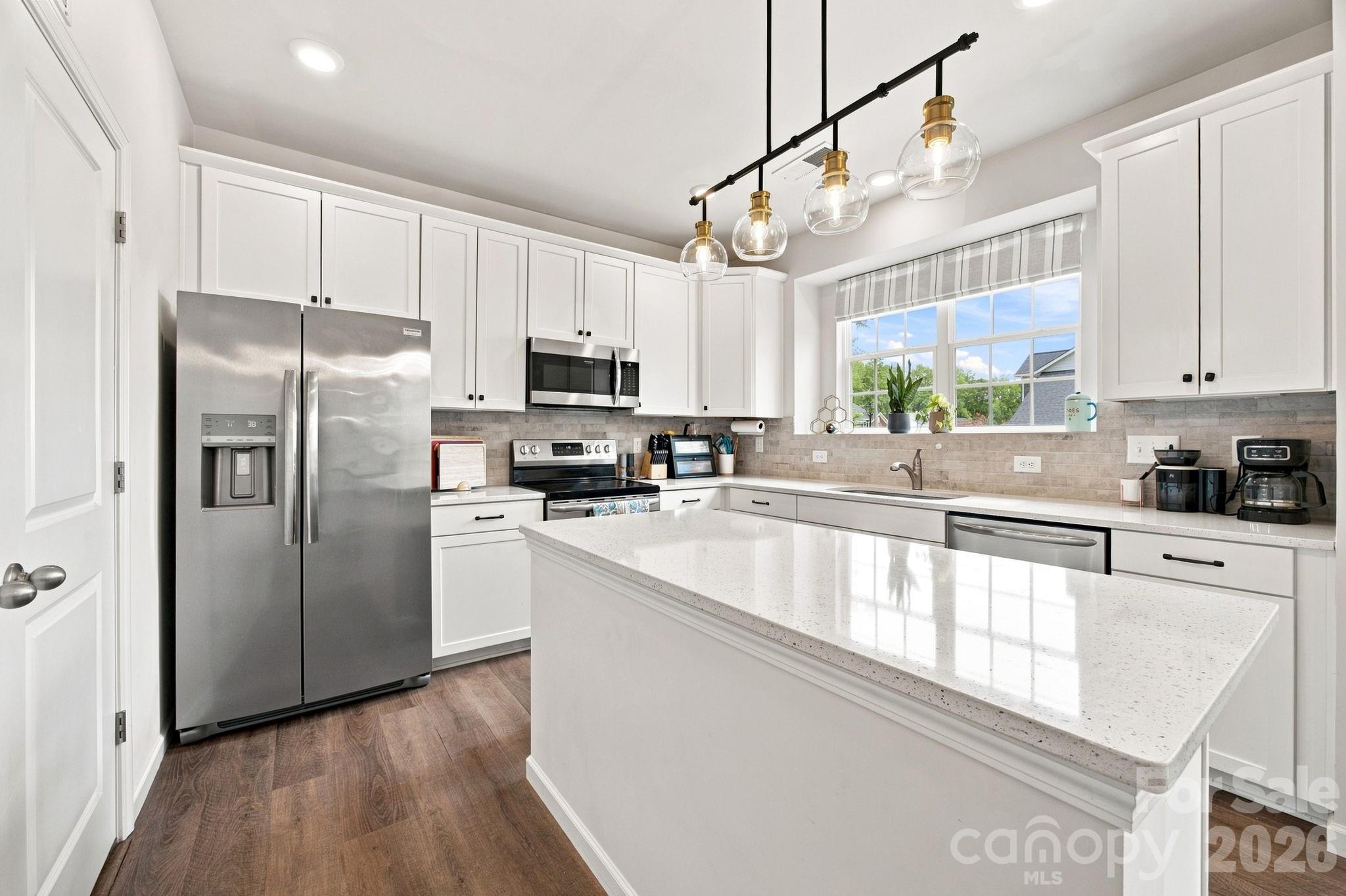 1101 Johns Walk Way Property Photo 9