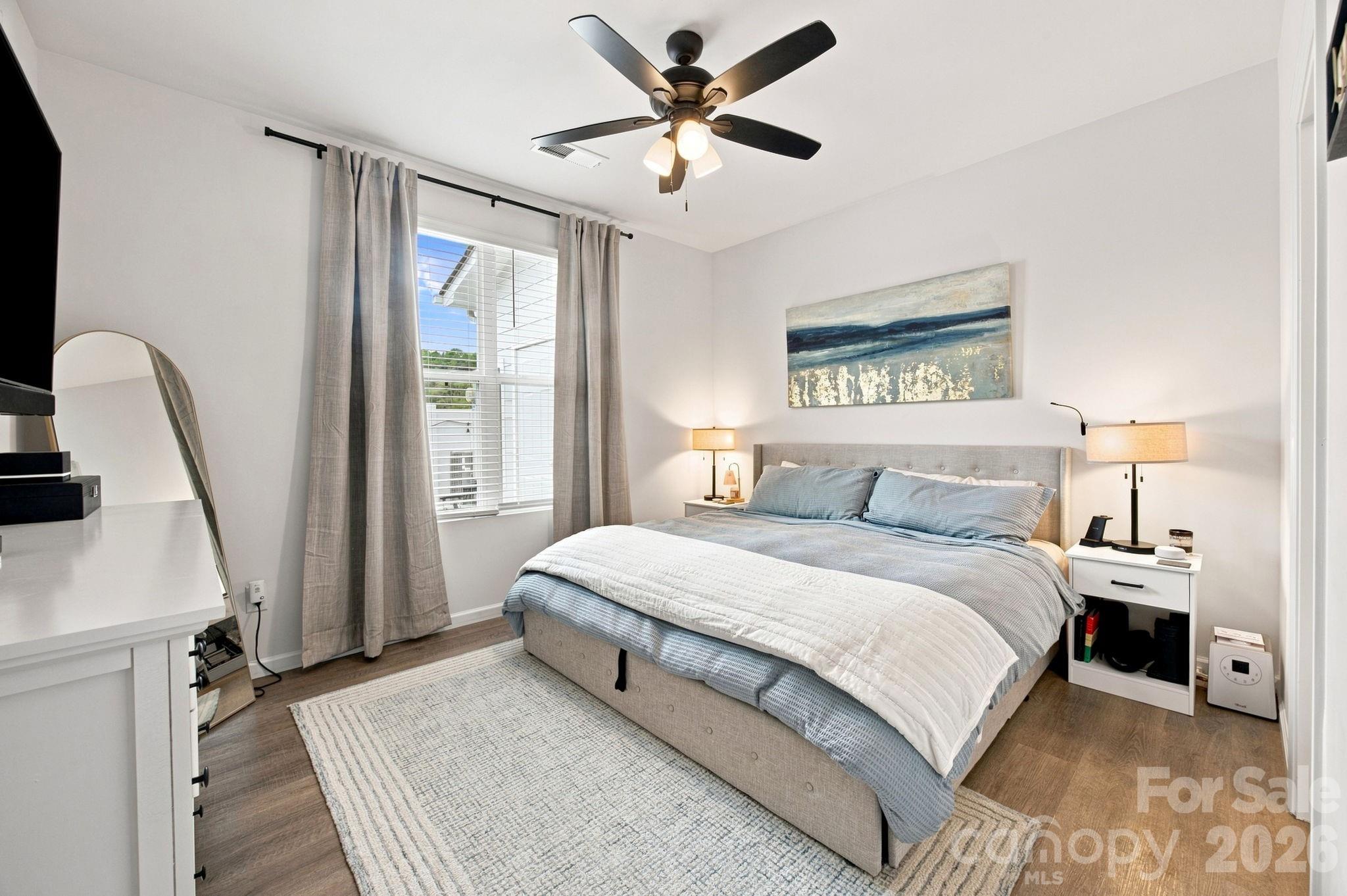1101 Johns Walk Way Property Photo 13