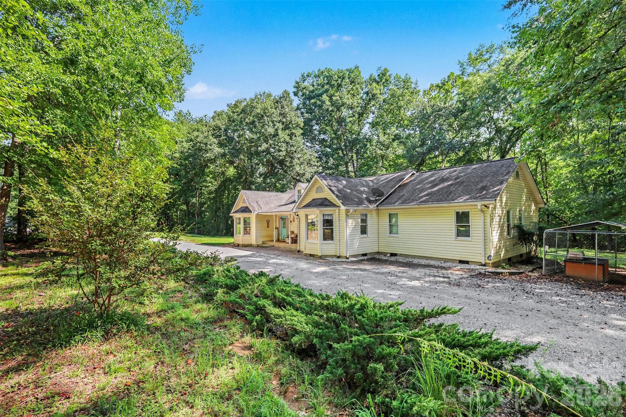 433 Foster Lake Road Property Photo 2