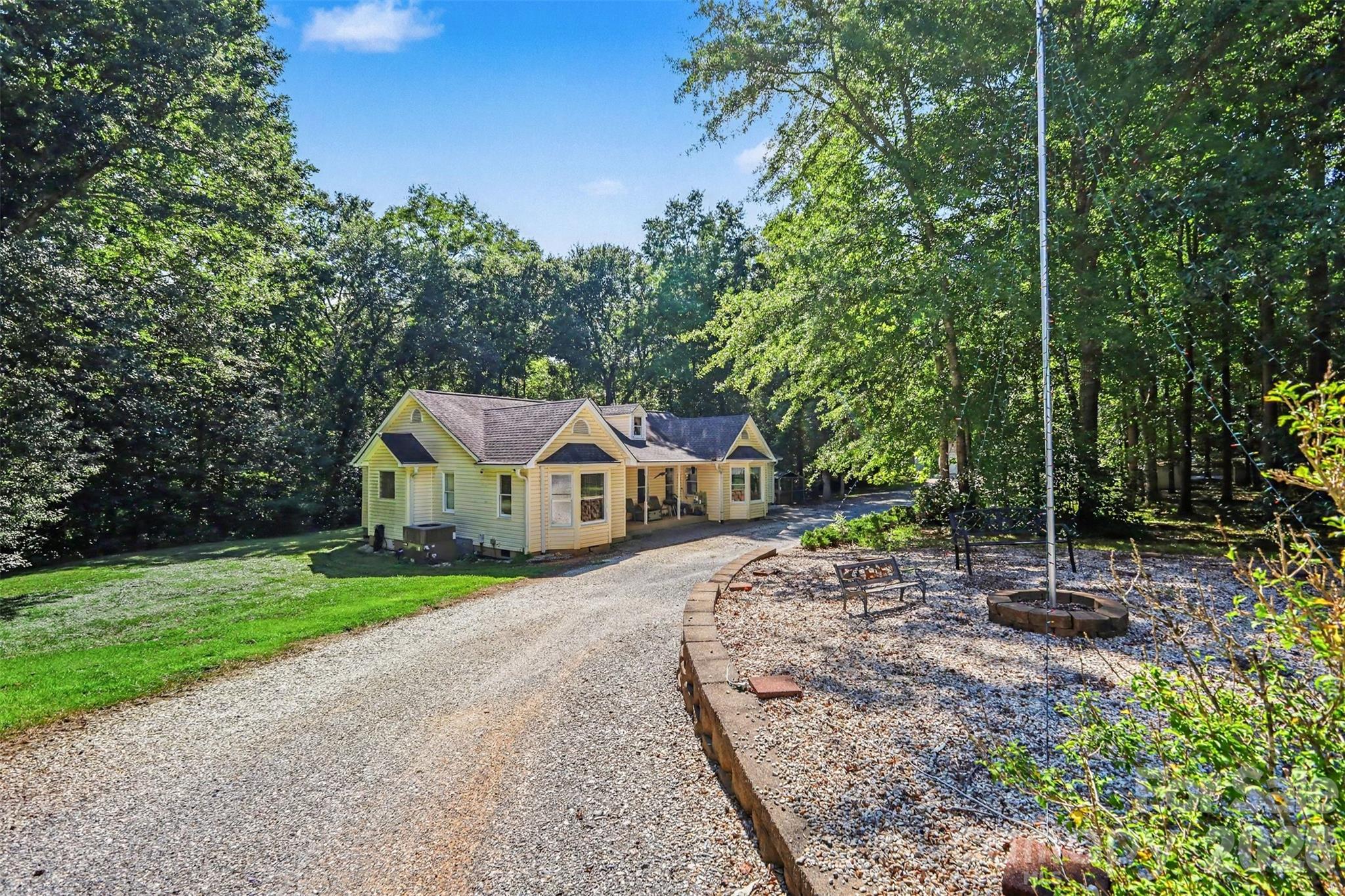 433 Foster Lake Road Property Photo 4