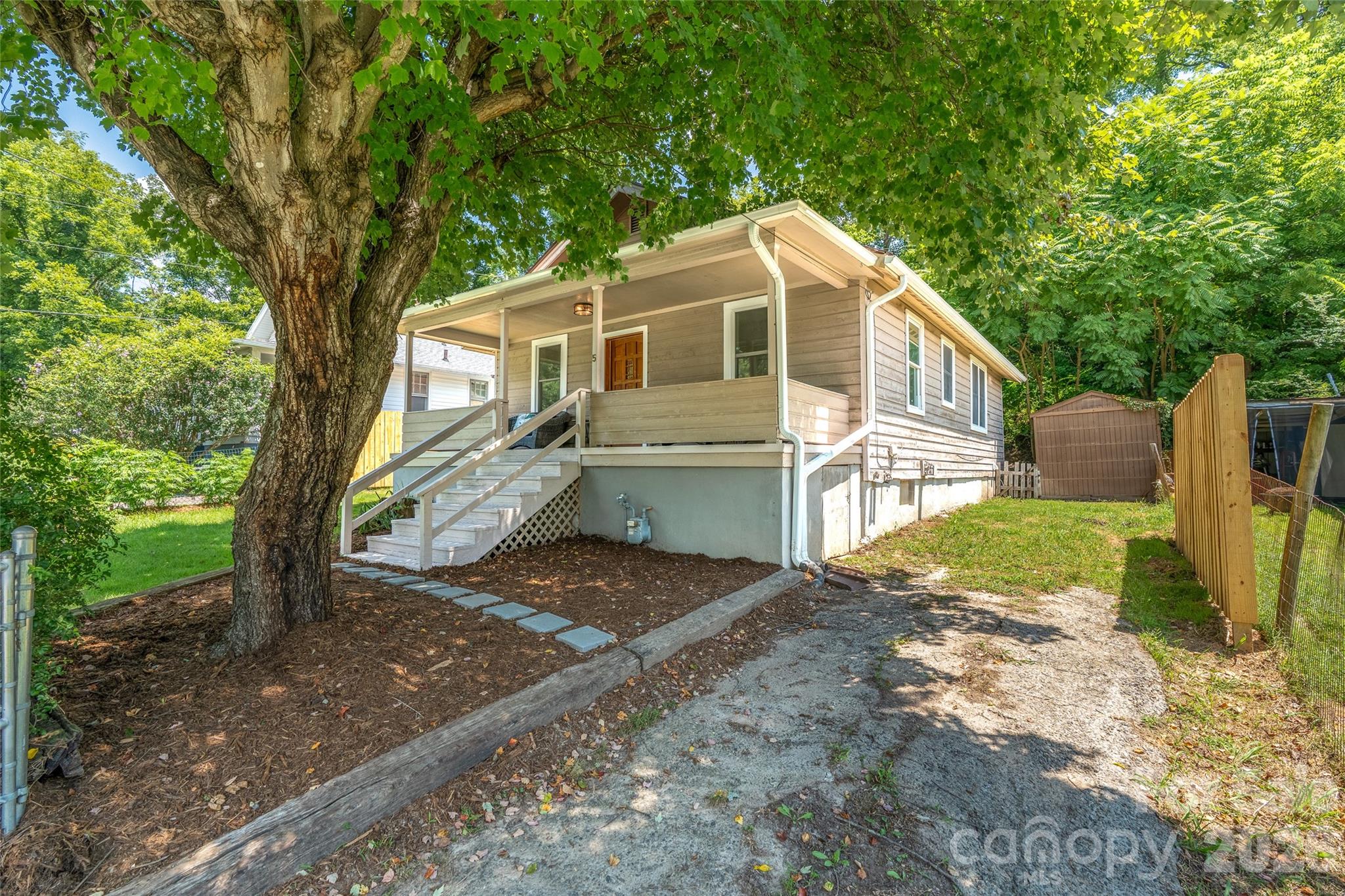 5 Company Street Property Photo 5