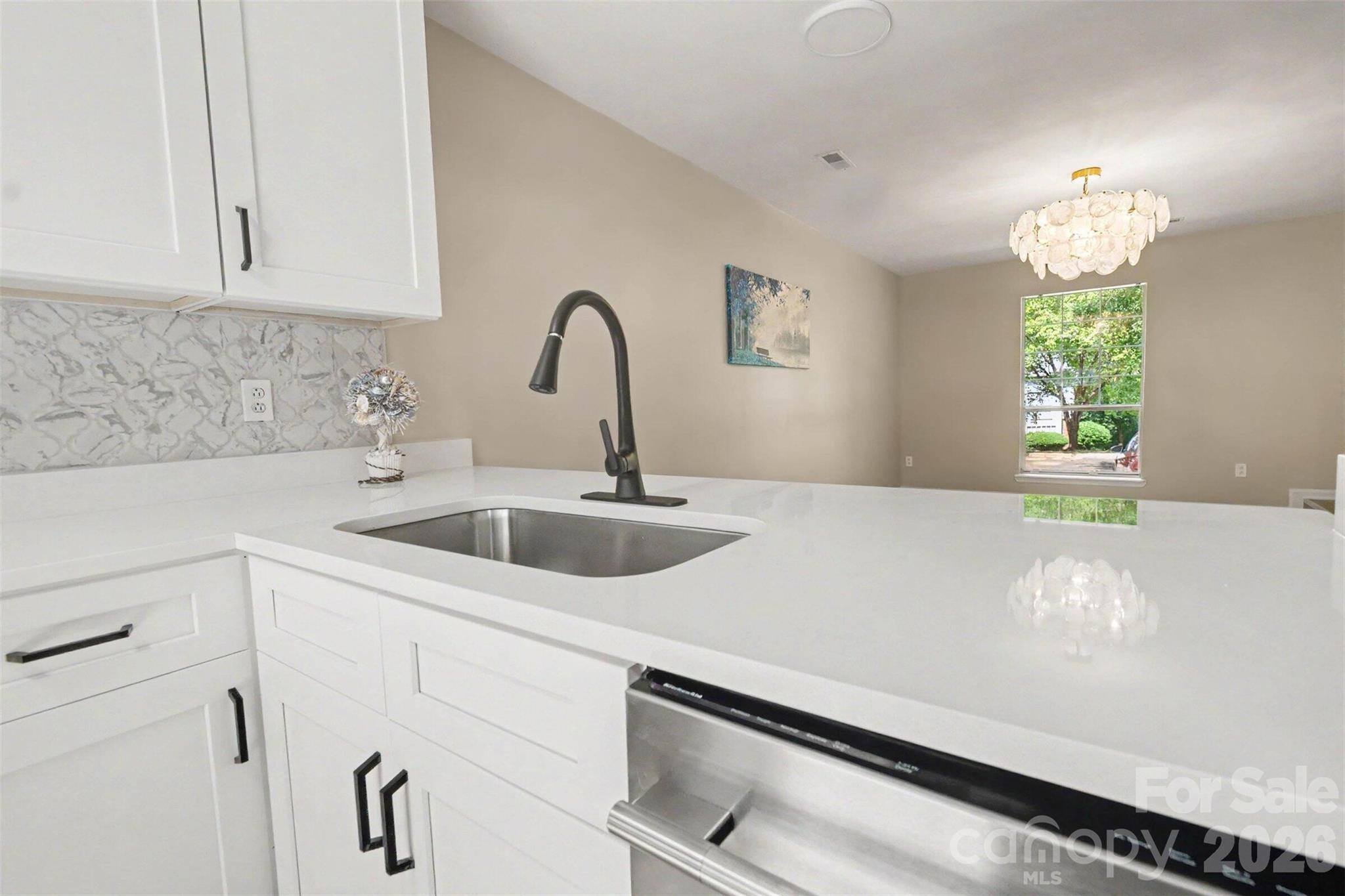 3959 Briarhill Drive Property Photo 7