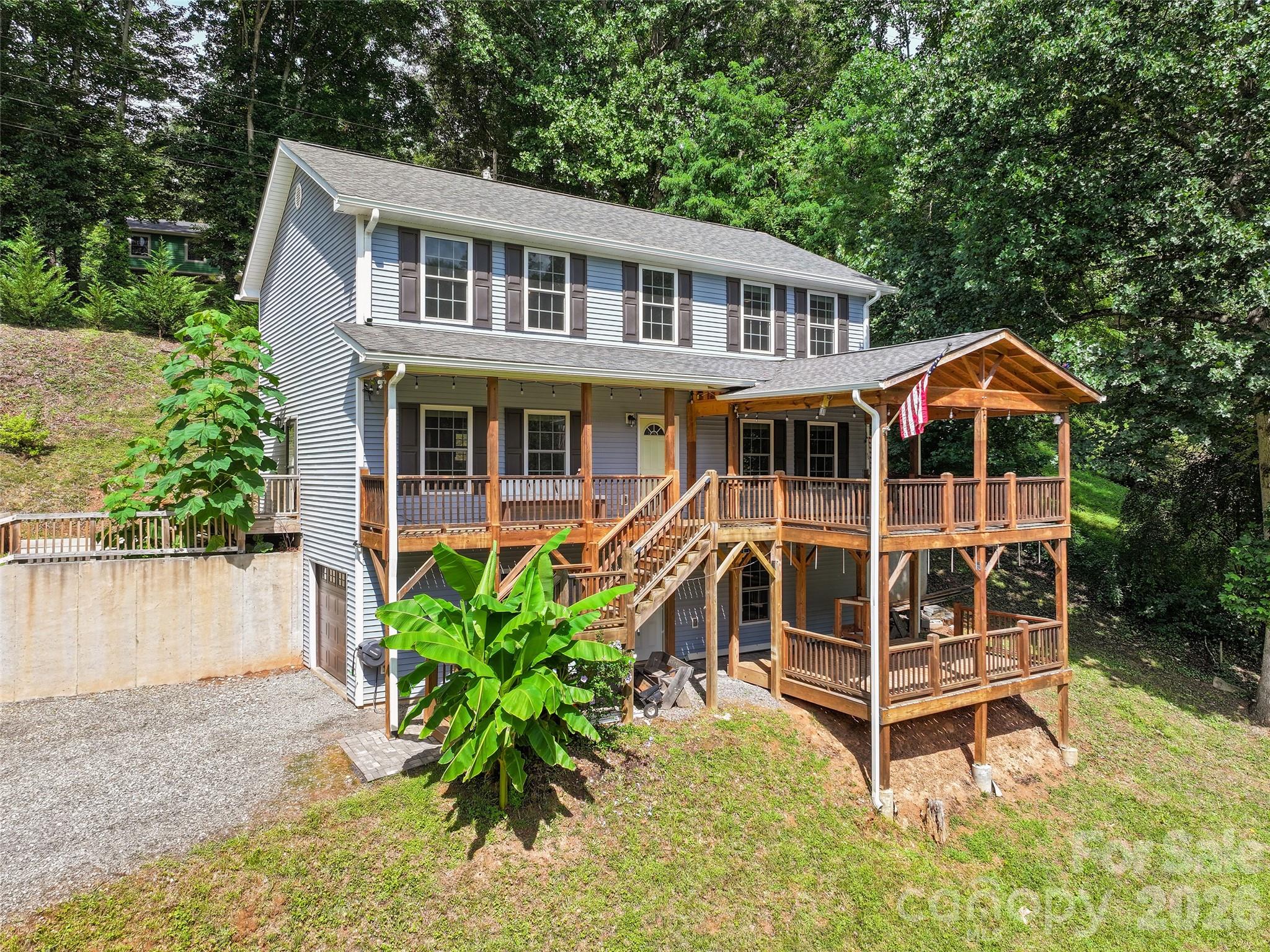 133 Shadow Oak Lane Property Photo 1