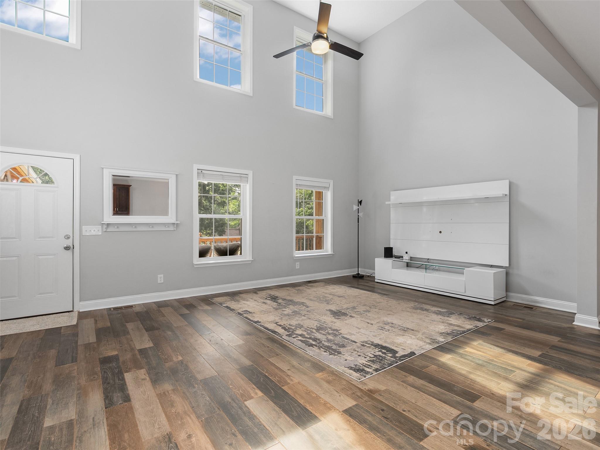 133 Shadow Oak Lane Property Photo 7