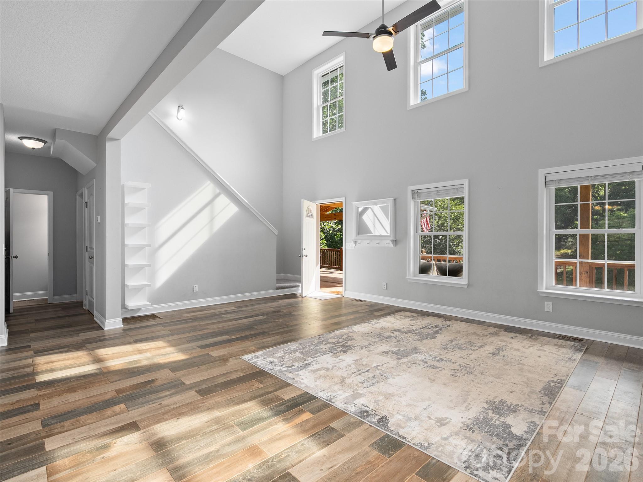 133 Shadow Oak Lane Property Photo 8